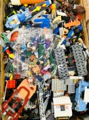 Large quantity of Lego