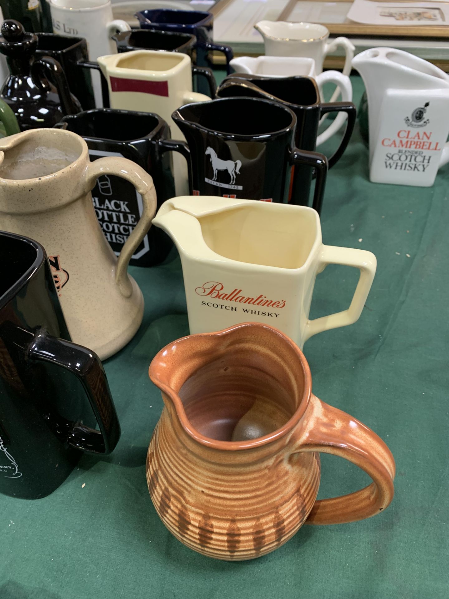 Collection of approximately 30 branded water jugs. - Bild 2 aus 7