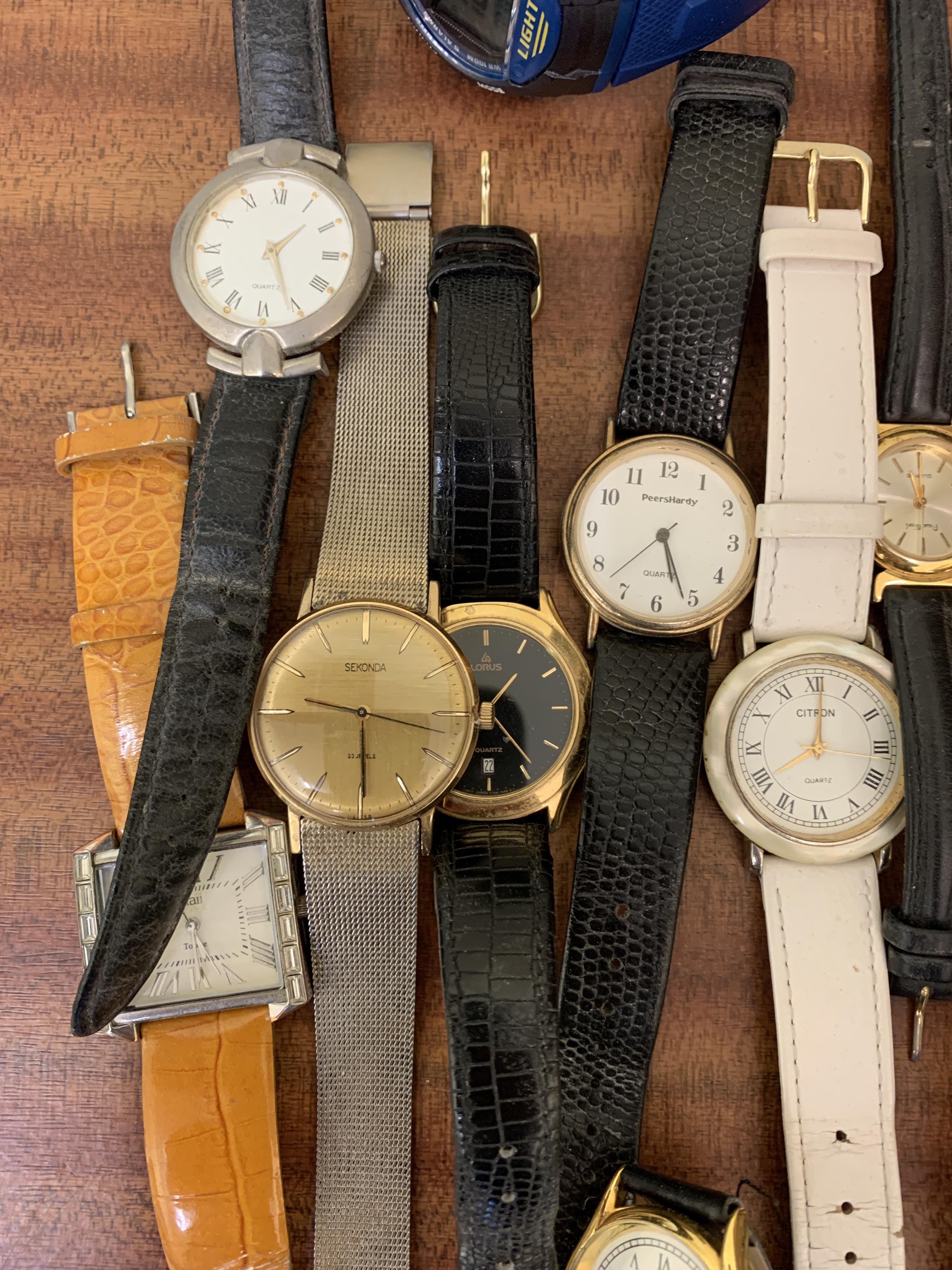 Collection of fashion watches - Image 5 of 6