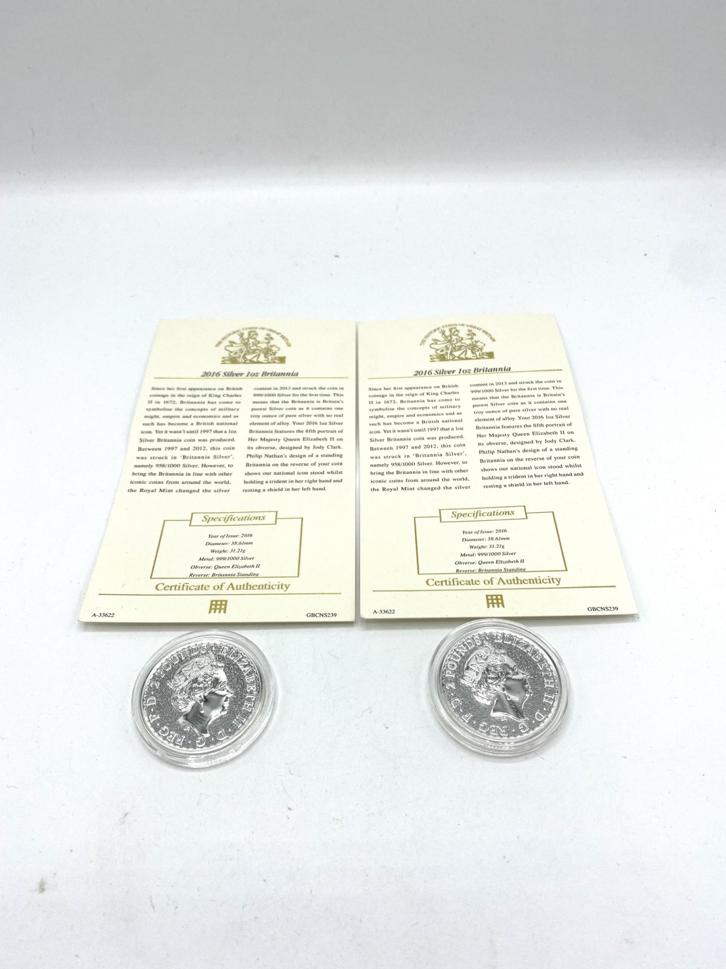 2 silver one ounce Britannia coins - Bild 2 aus 12
