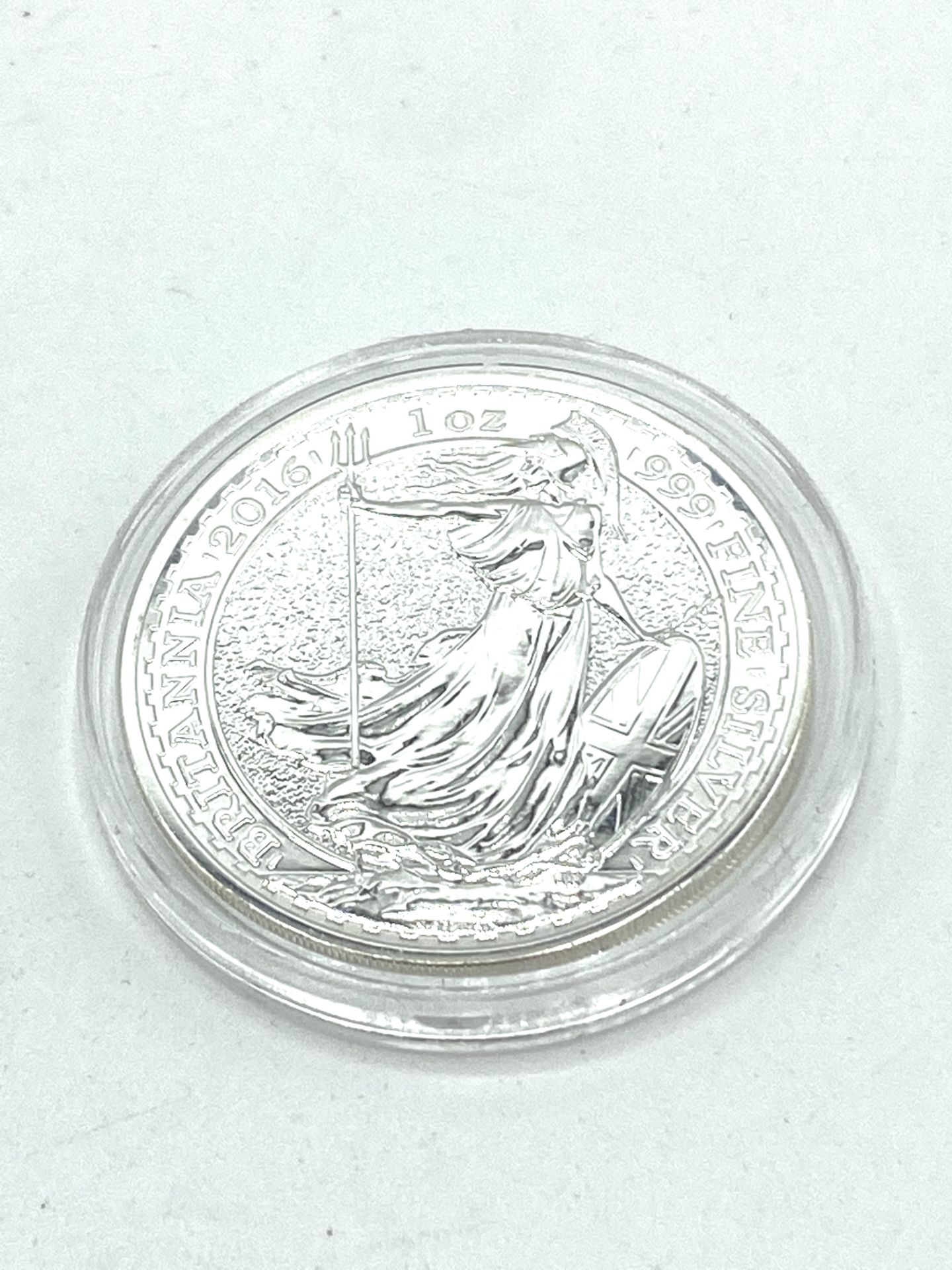 2 silver one ounce Britannia coins - Bild 9 aus 12