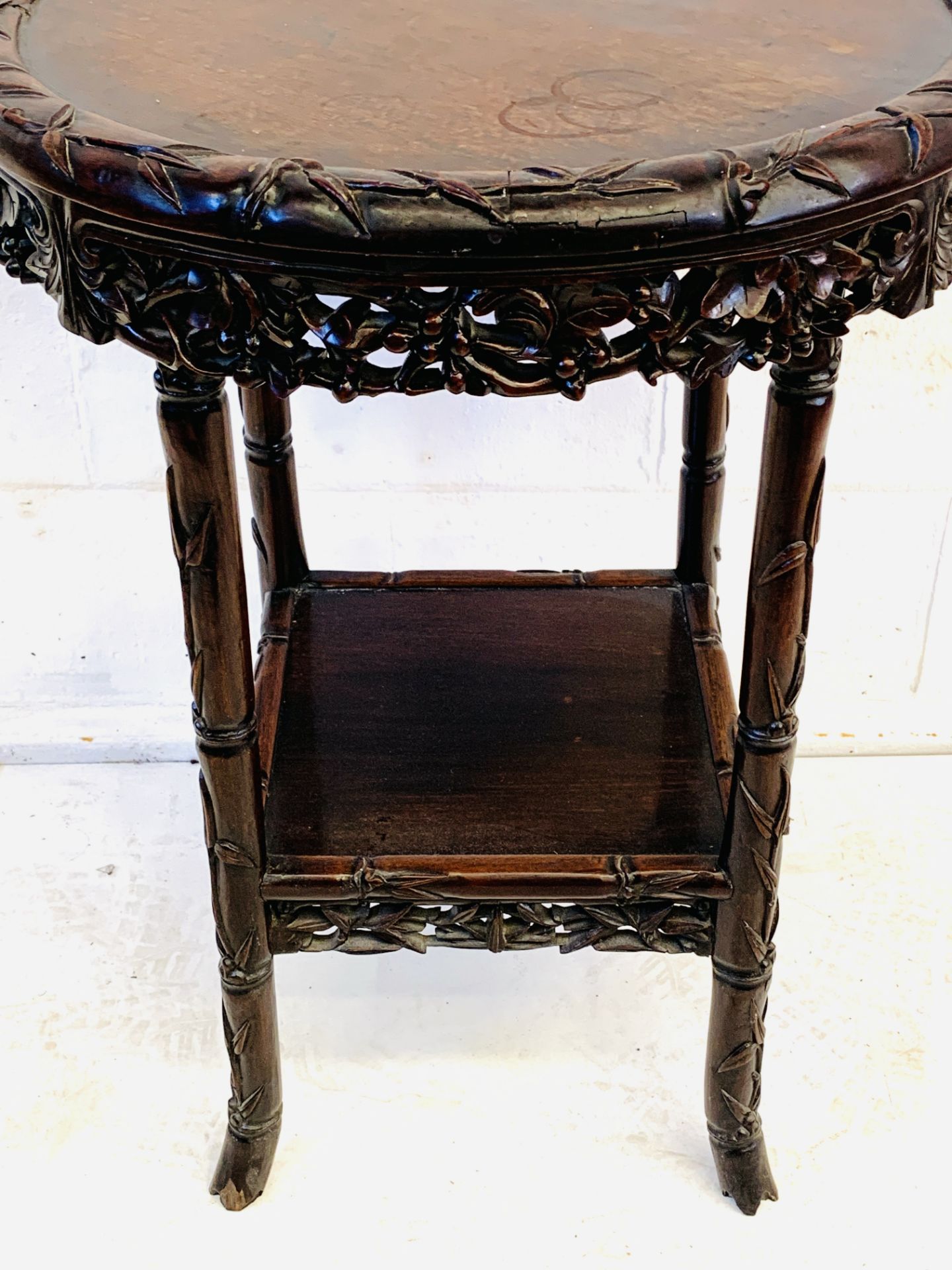 Dark wood occasional table - Image 2 of 4
