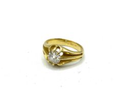 18ct gold solitaire ring
