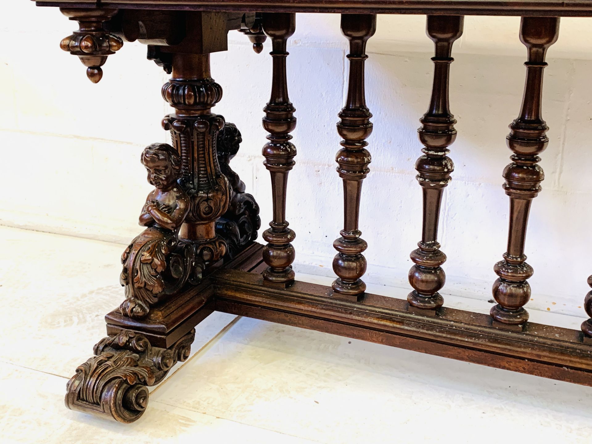 Italian renaissance style dining table - Image 3 of 7