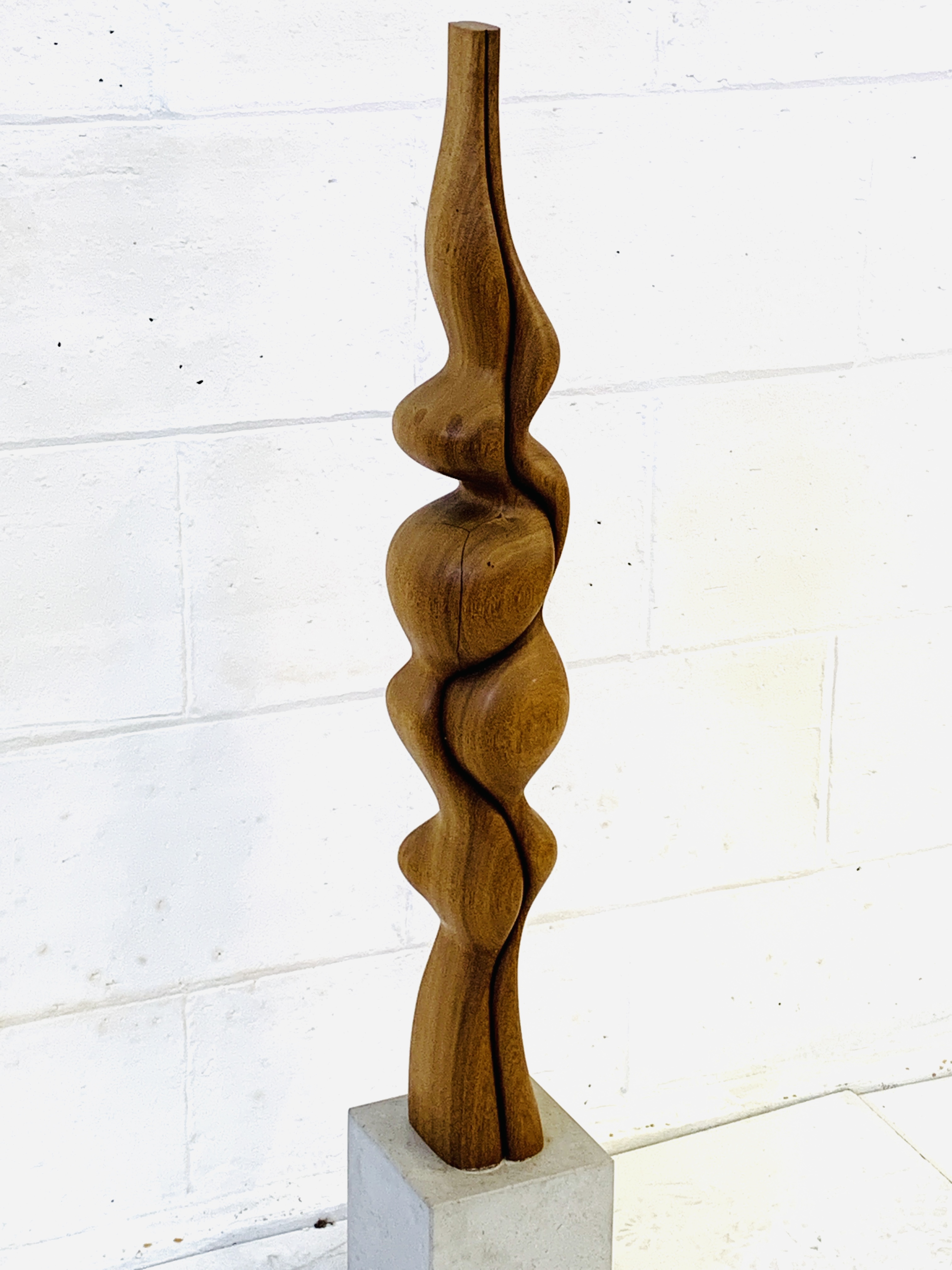 Abstract wood sculpture - Image 2 of 3