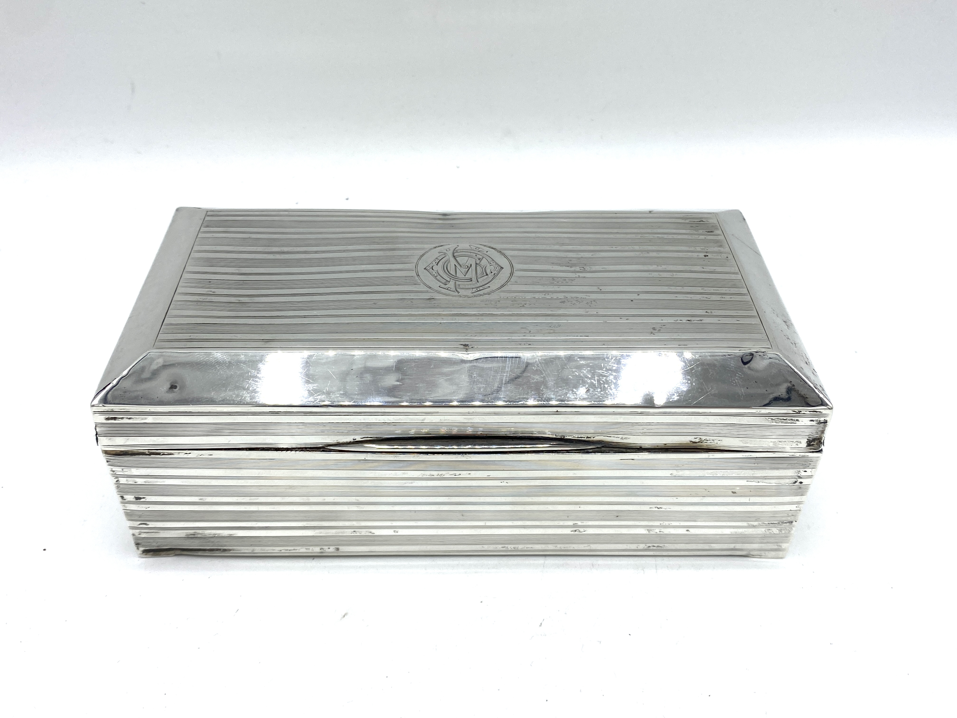 Two silver cigarette boxes and a silver cigarette case - Image 2 of 9