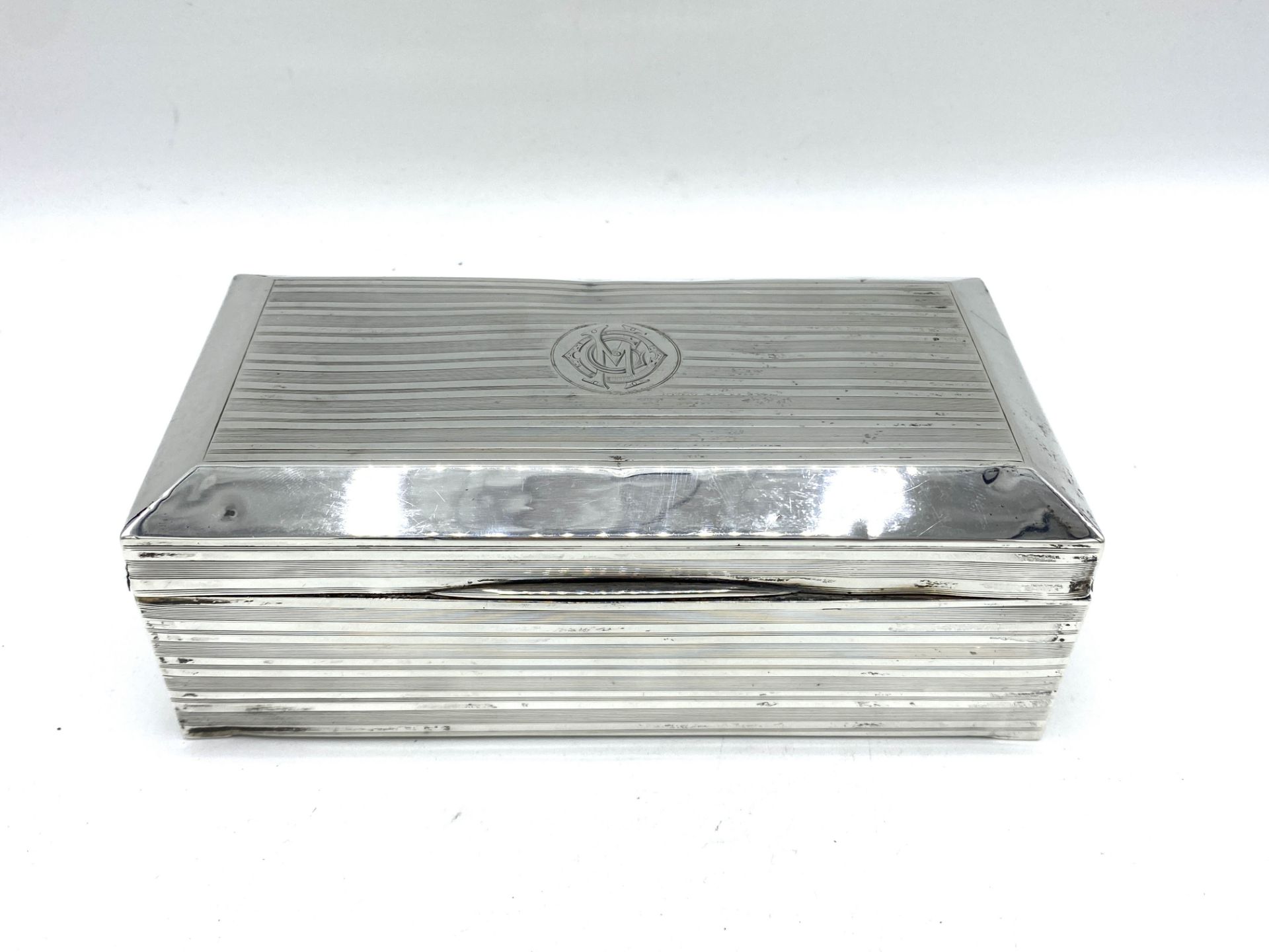 Two silver cigarette boxes and a silver cigarette case - Bild 2 aus 9