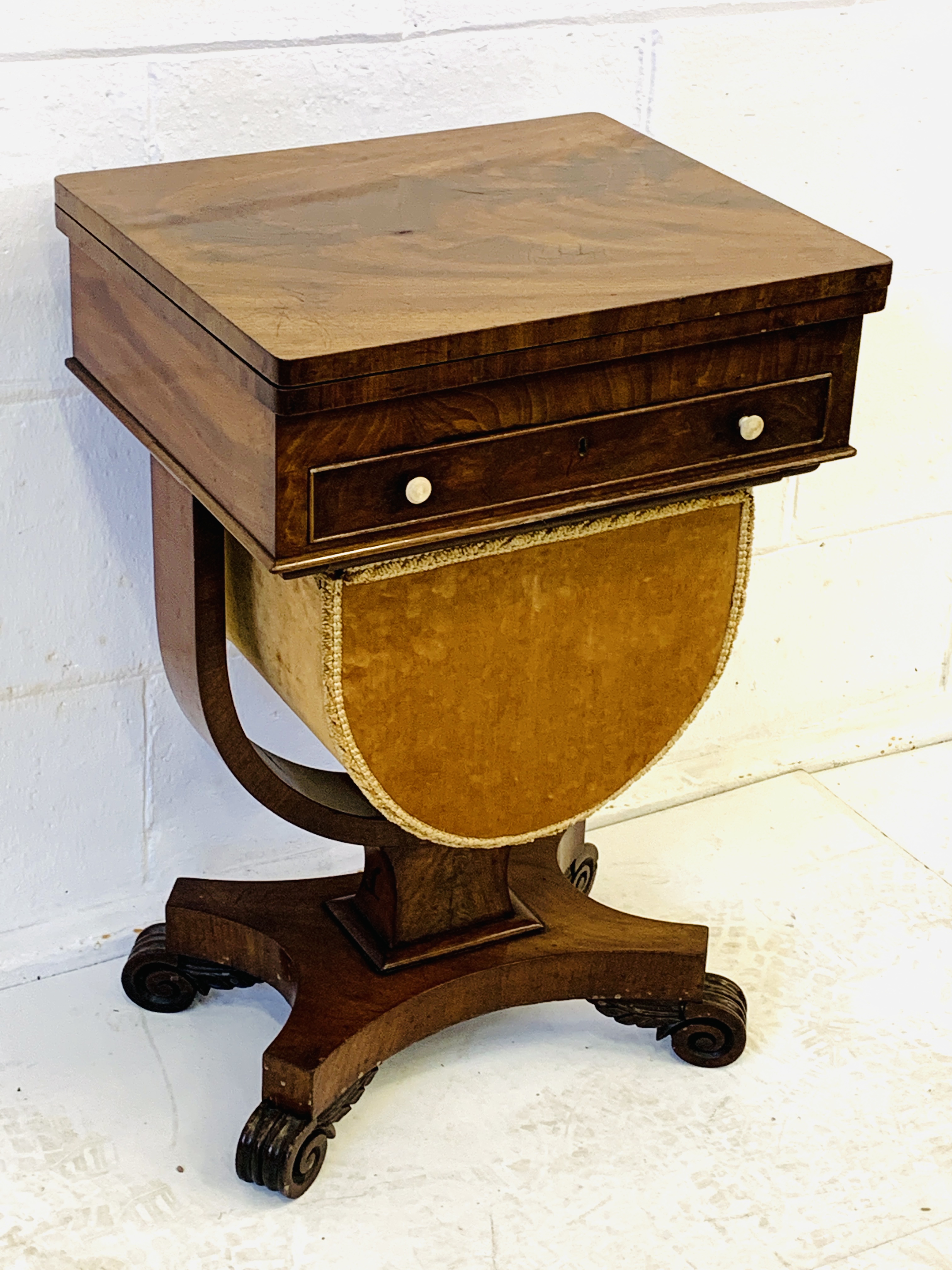 Mahogany sewing table - Image 2 of 6