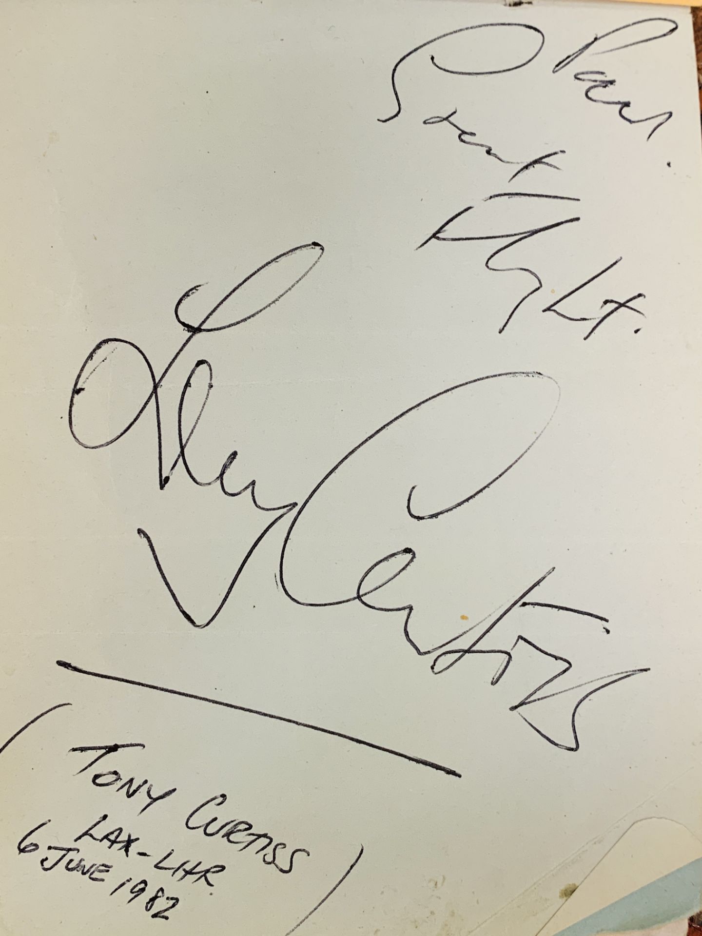 Autograph book with signatures of famous passengers flying on Concorde - Bild 6 aus 41