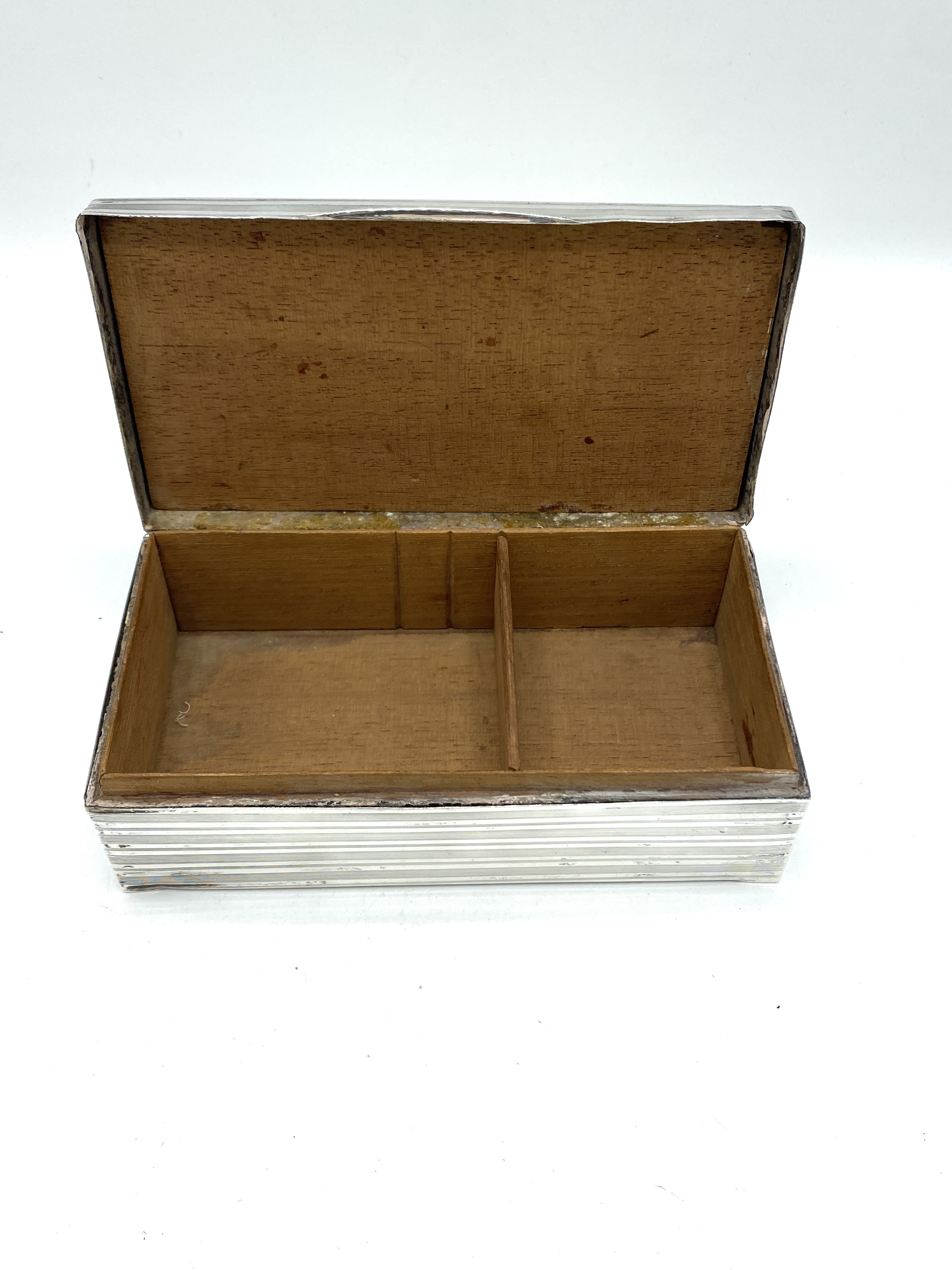 Two silver cigarette boxes and a silver cigarette case - Image 4 of 9