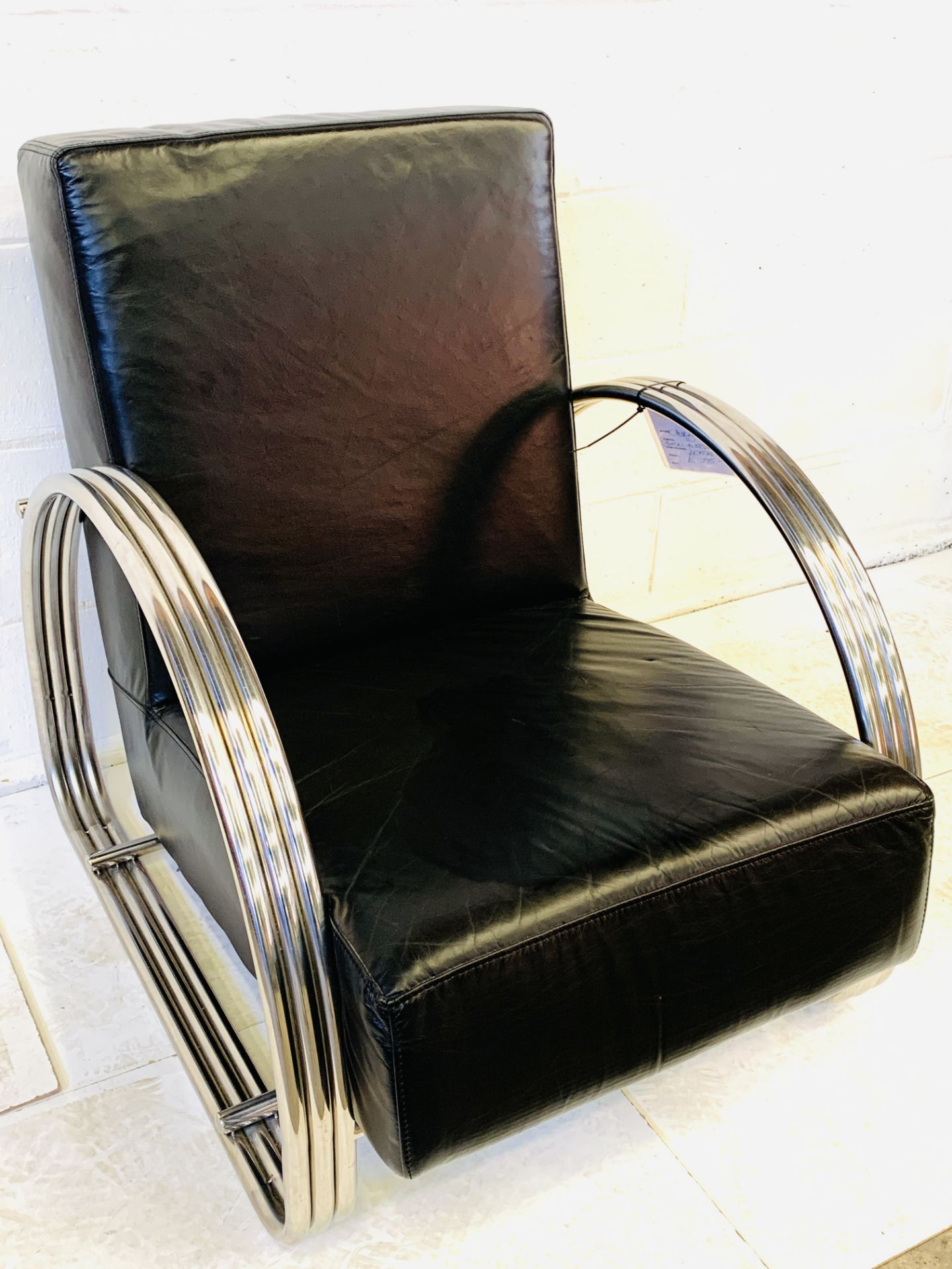 Andrew Martin 'Cadillac' chair - Image 3 of 6