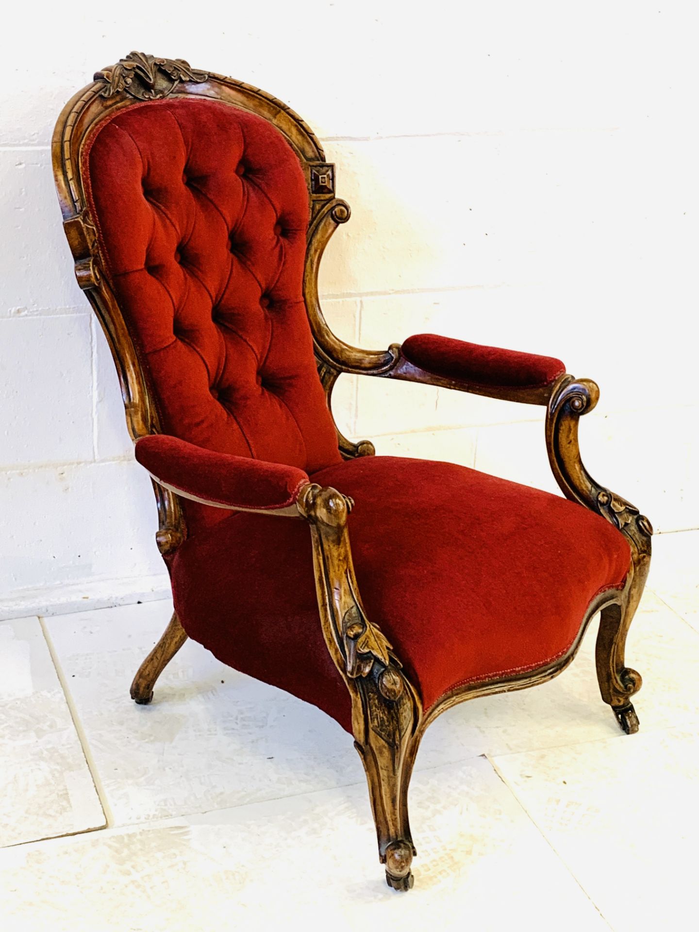 Mahogany button back armchair - Image 2 of 5