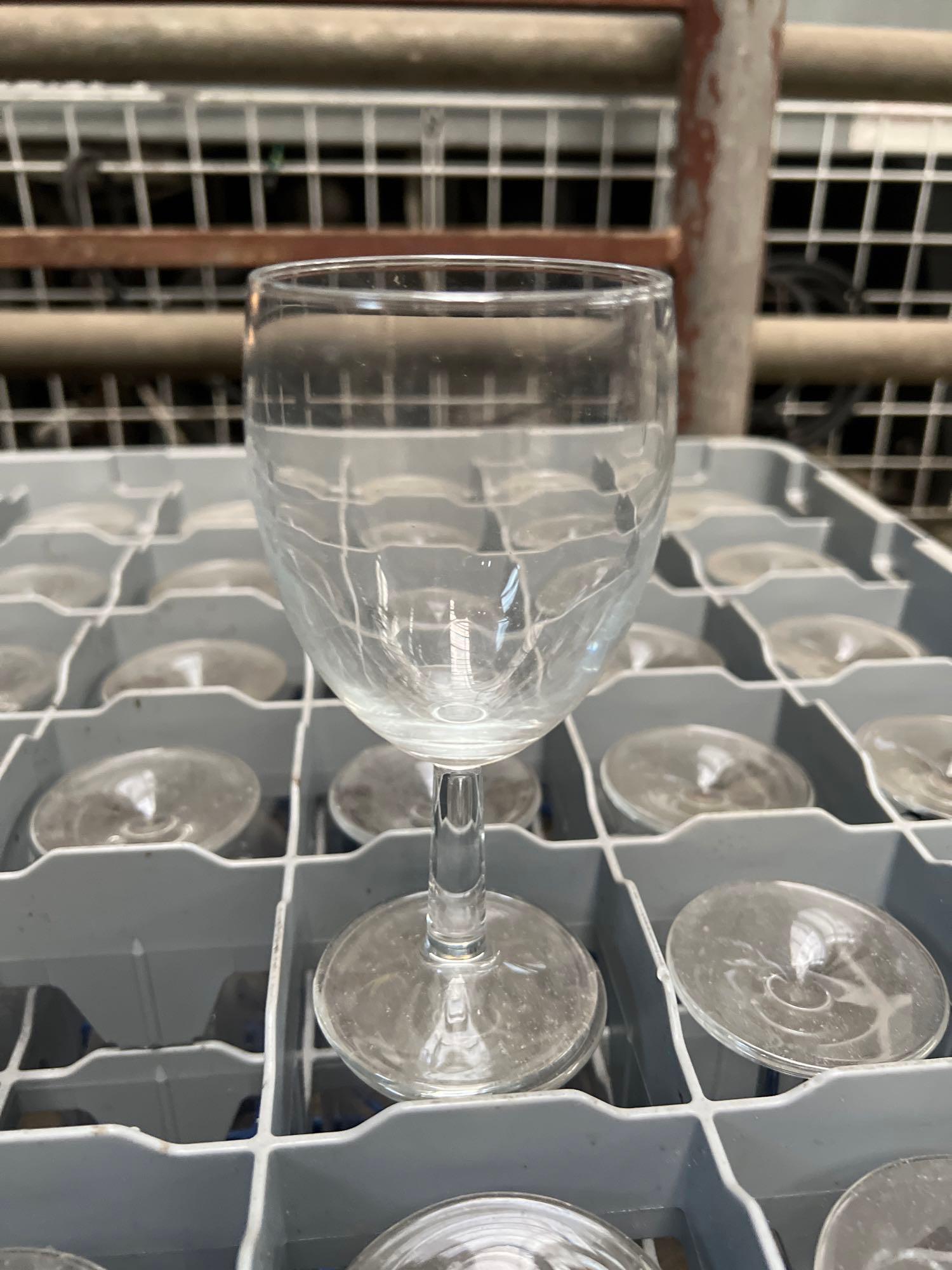 Tray of 36 wine glasses - Image 2 of 2