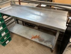 Preparation table with undershelf