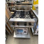 900 SX Series four ring gas cooker with undershelf