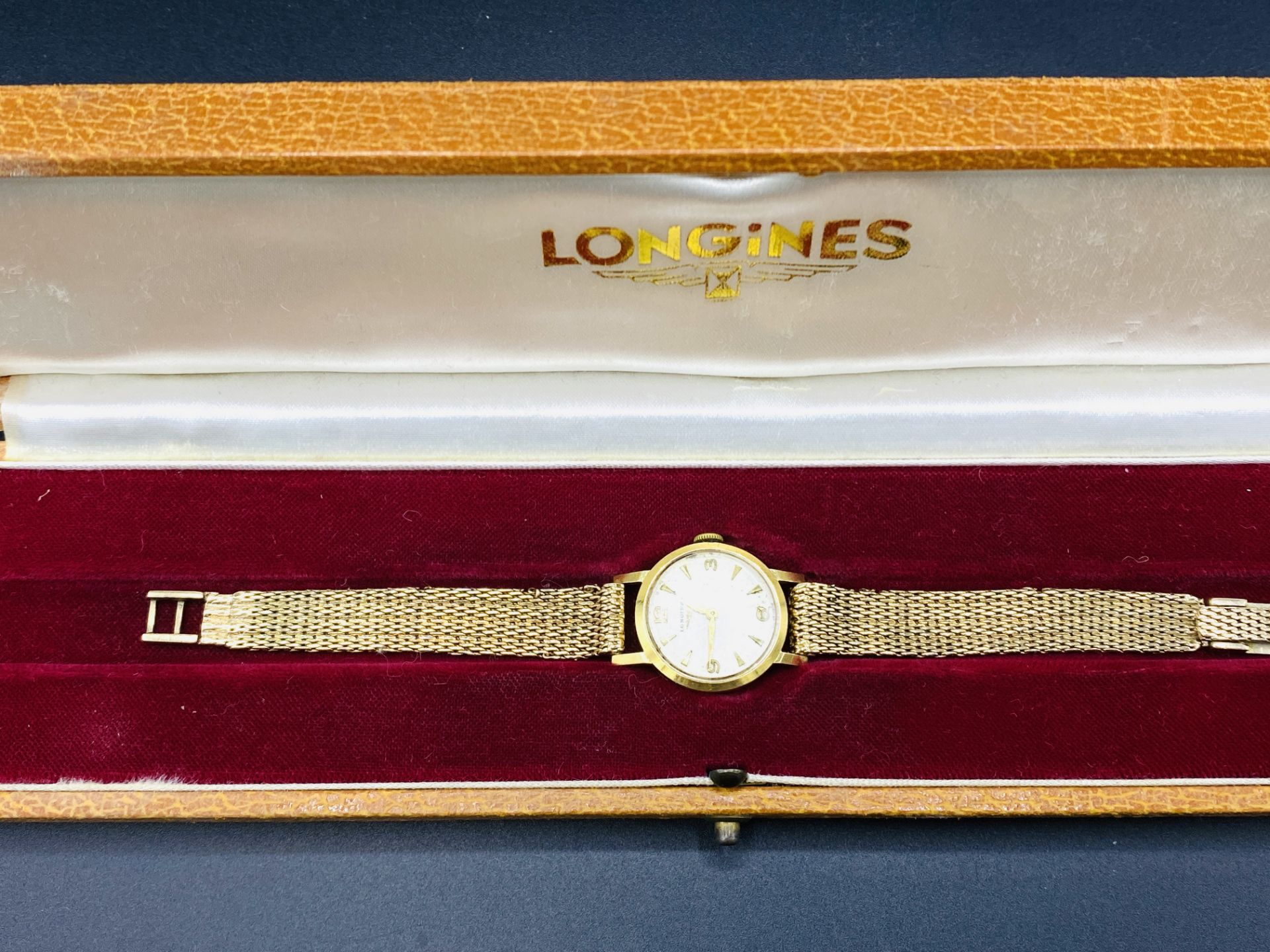 Longines 17 jewels manual wind ladies' wrist watch in 18ct gold case on 9ct gold strap - Image 6 of 6