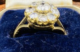 18ct gold diamond cluster ring