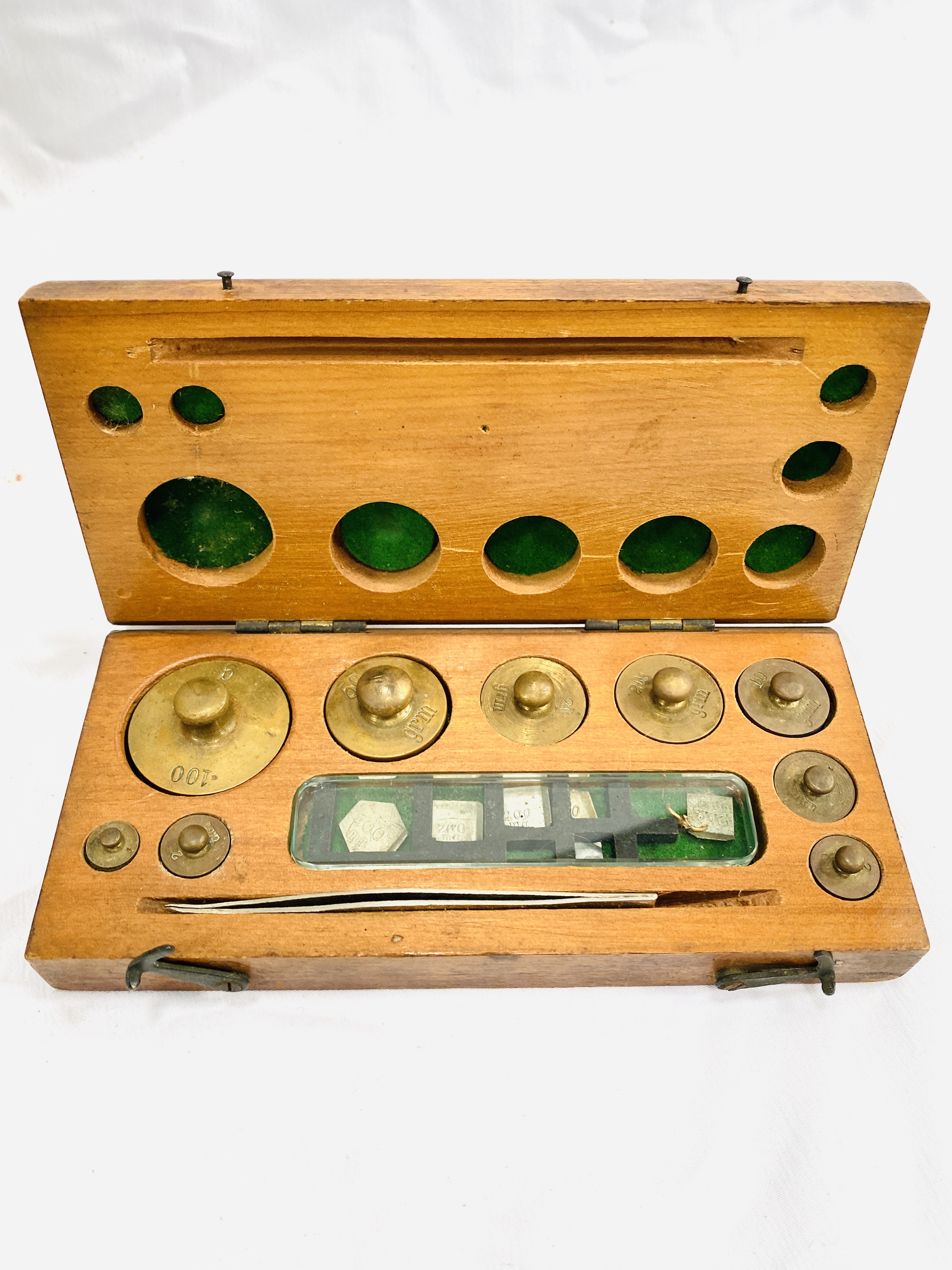 A boxed set of weights together with a small oak cabinet - Image 2 of 5