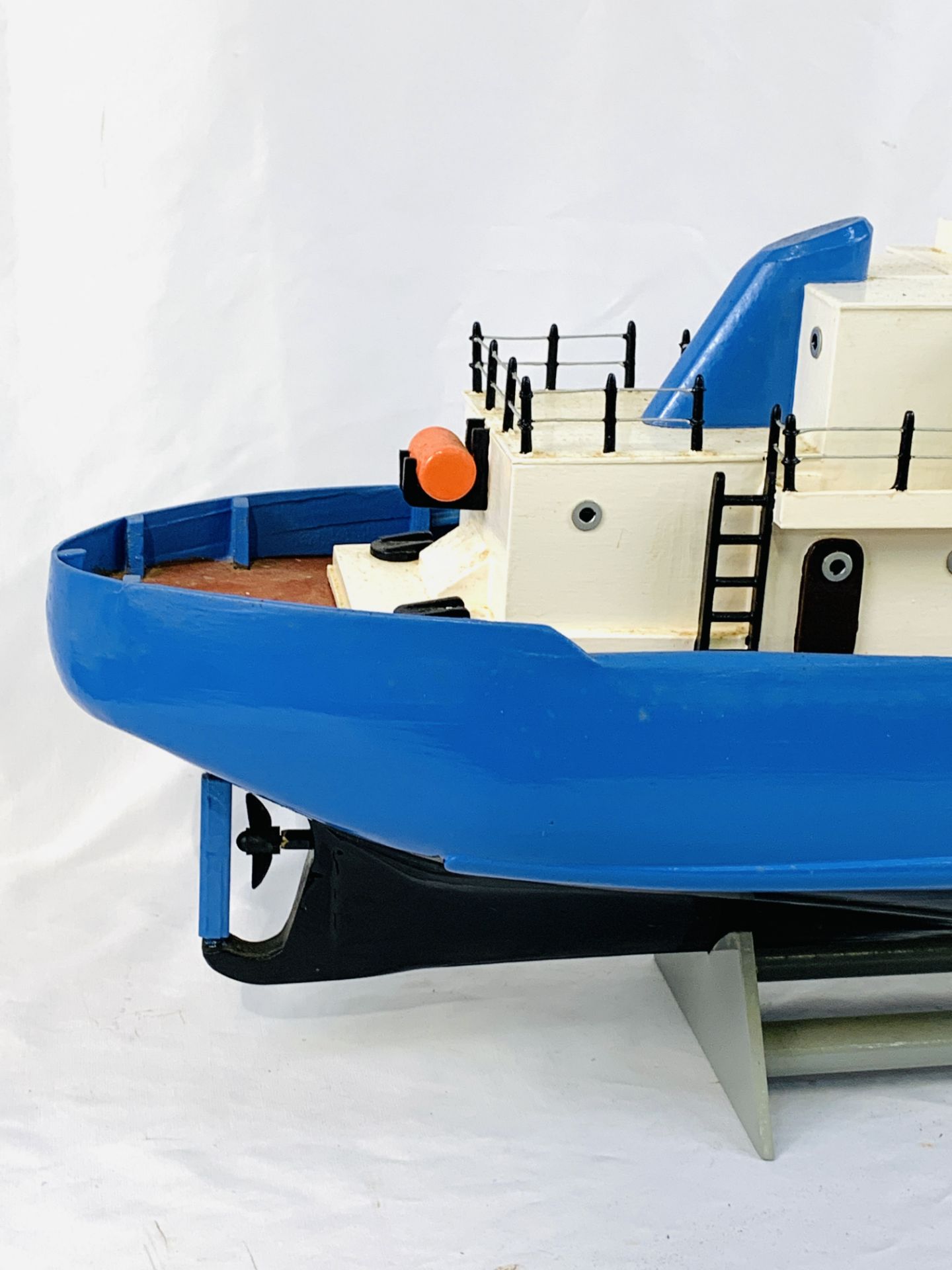 Three model boats - Image 9 of 14