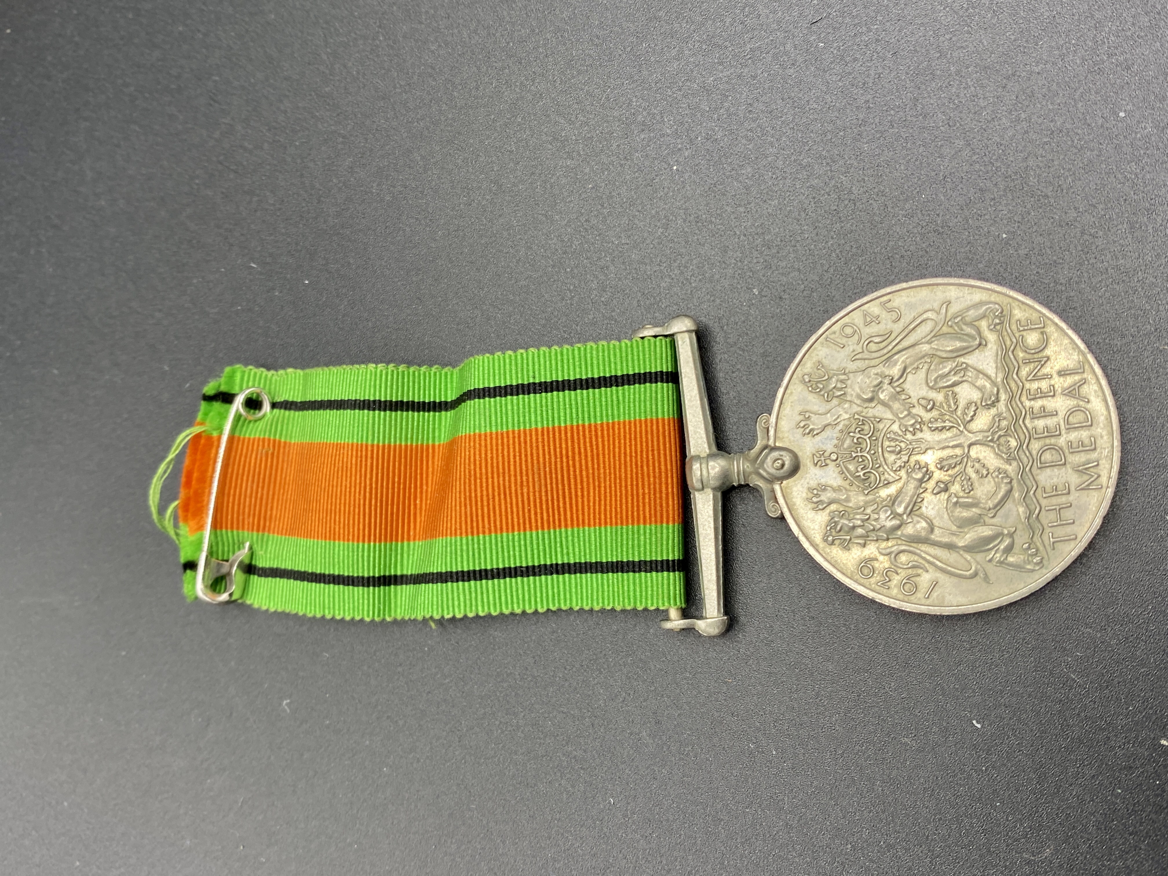 WW1 War Badge for "Services Rendered" complete with issue note; WW2 Defence Medal, and others - Image 2 of 11