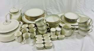 A Royal Doulton 'Berkshire' part dinner service