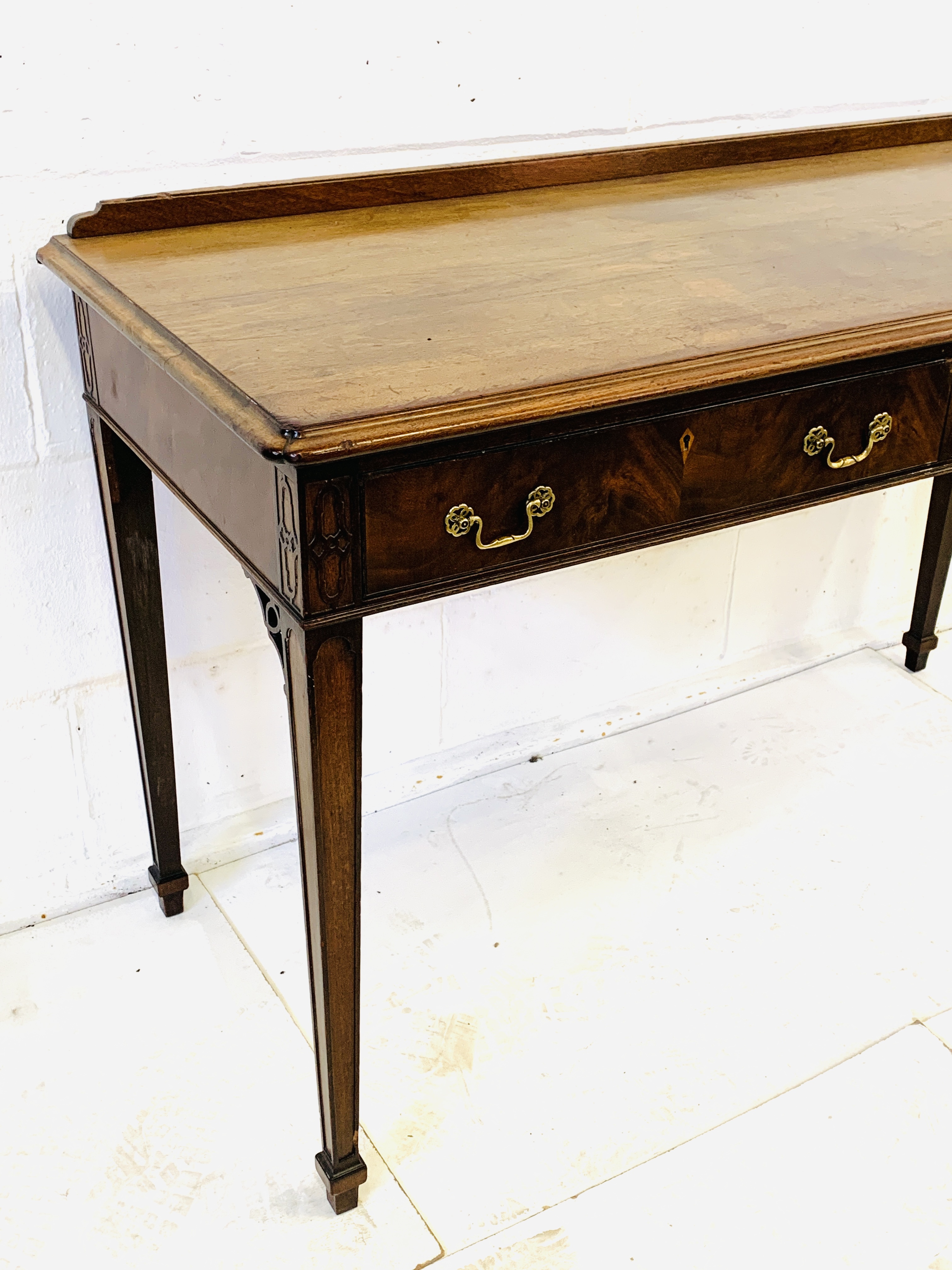 Mahogany writing table - Image 3 of 6