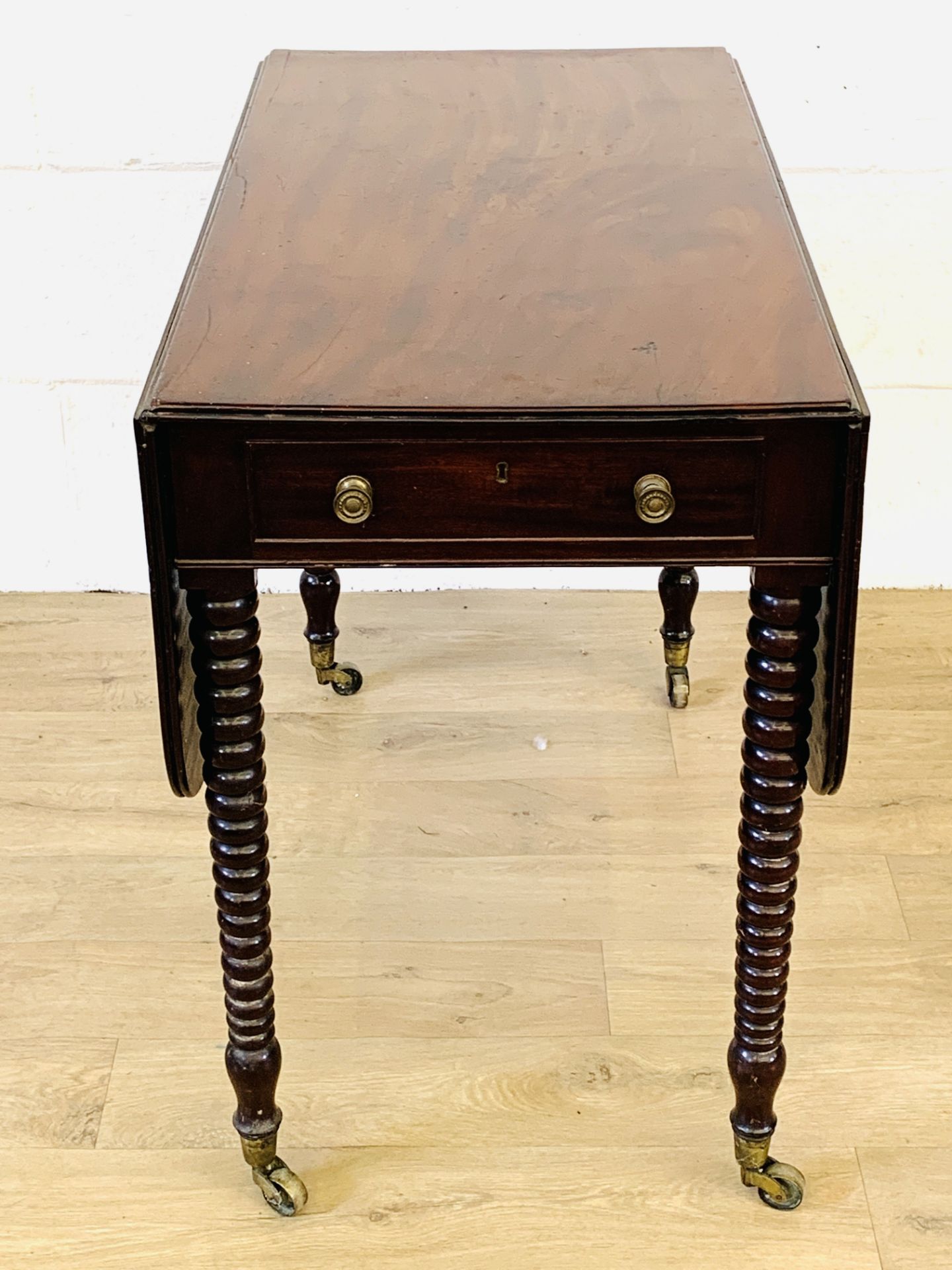 Mahogany drop side table with side drawer - Image 6 of 6