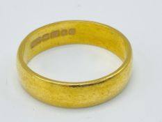 22ct gold wedding band