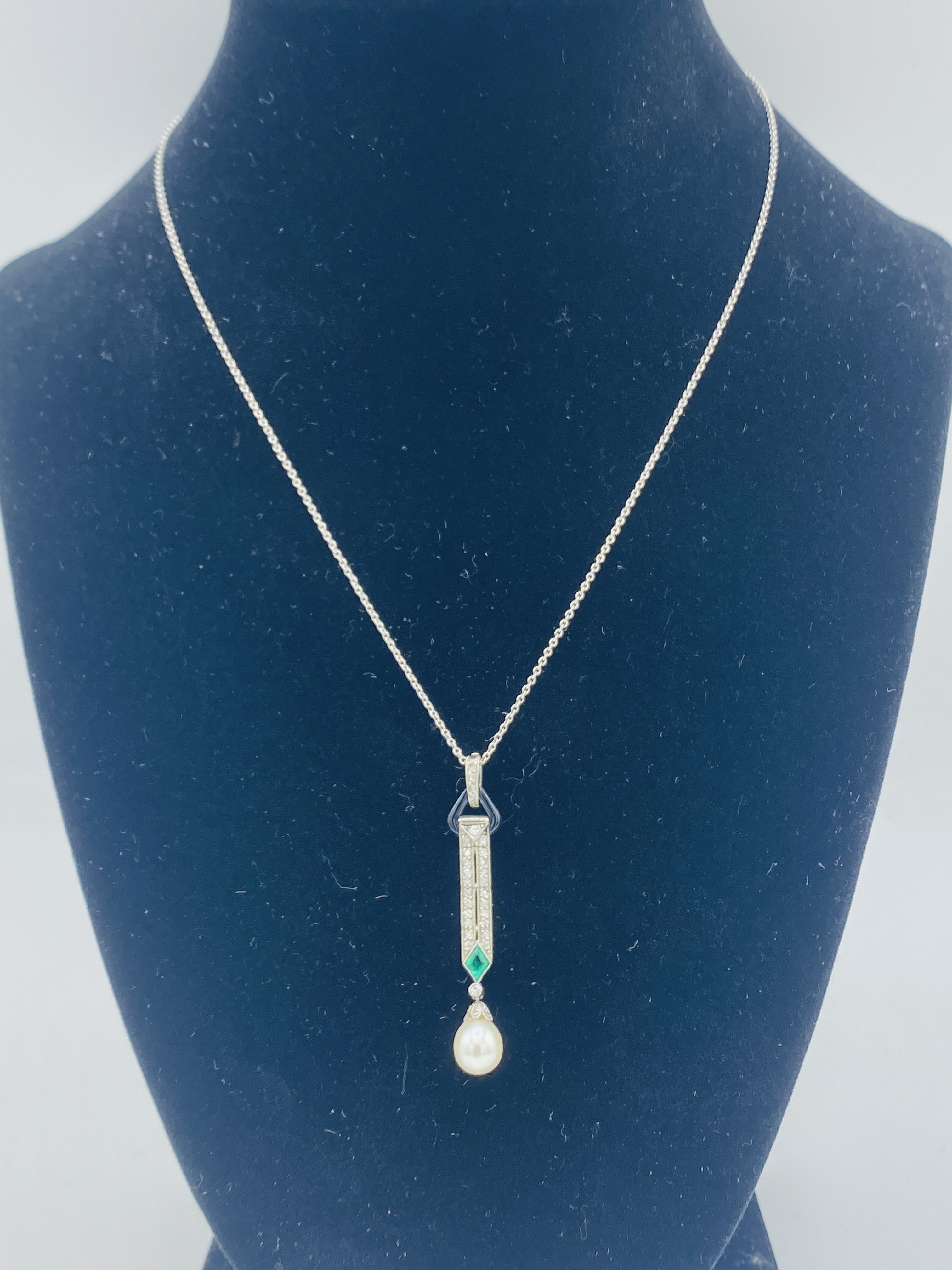 Art deco necklace with emerald, diamond and pearl pendant - Image 6 of 6