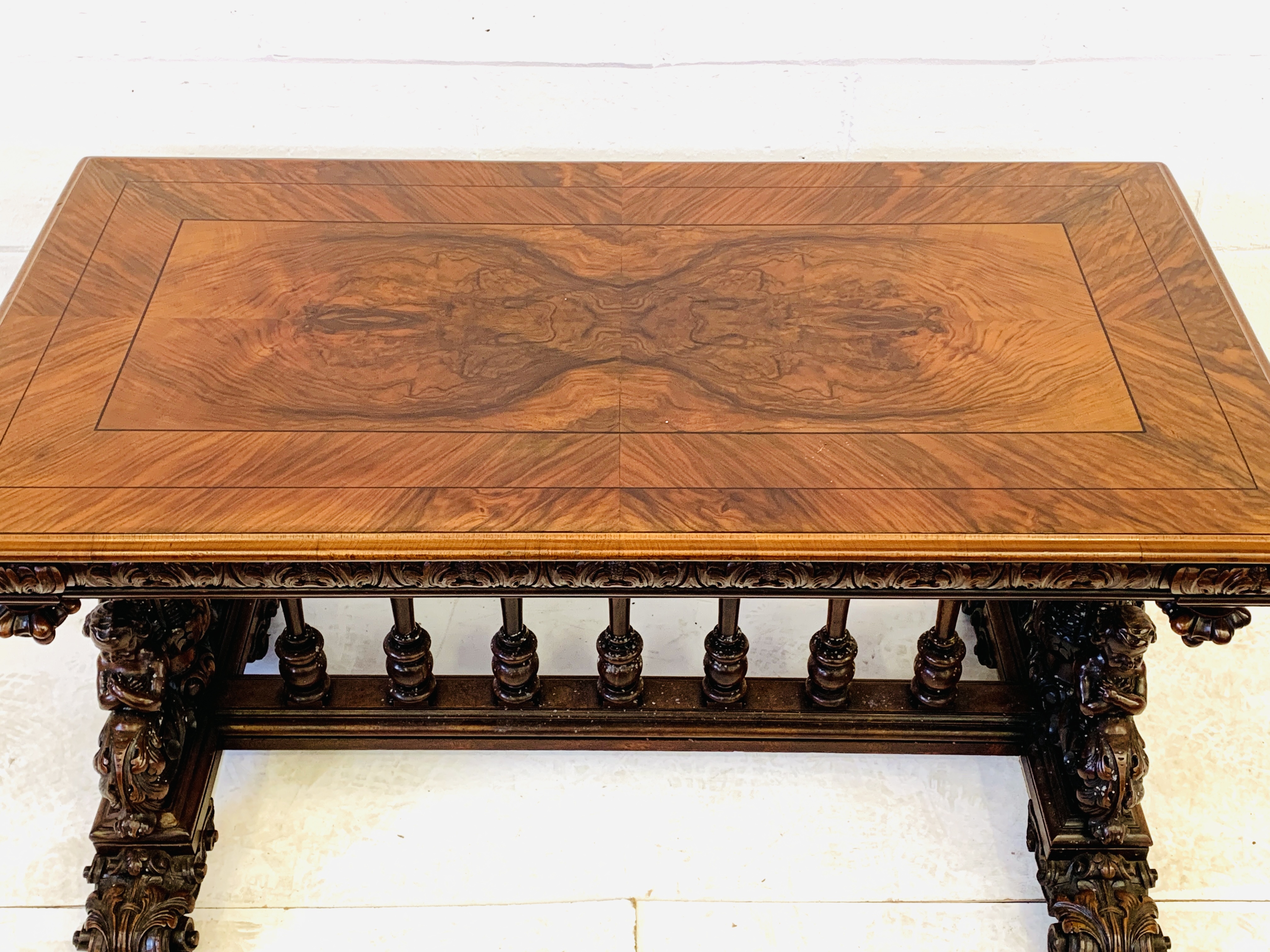 Italian renaissance style dining table - Image 6 of 7