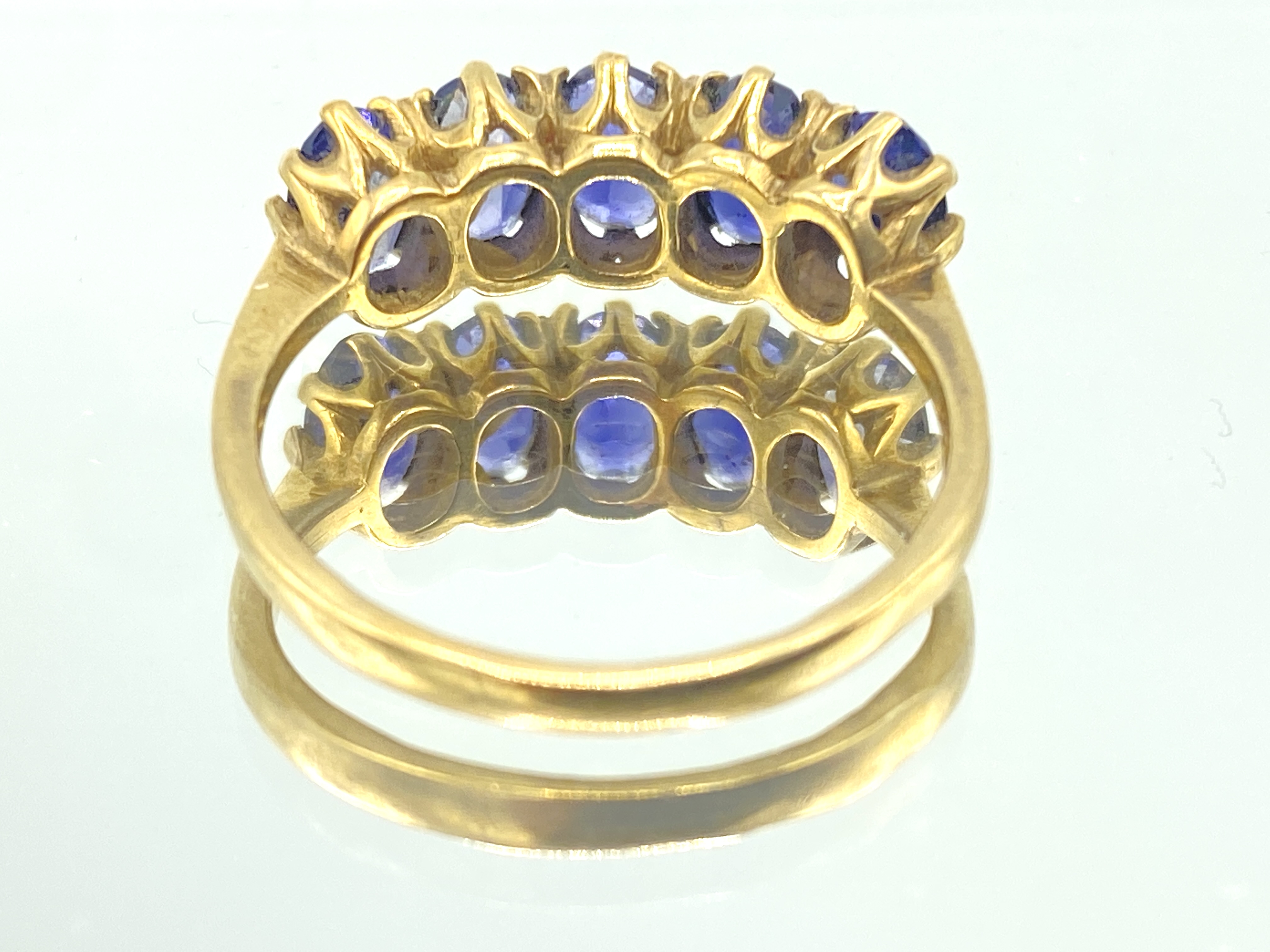 Two 9ct gold and 5 stone rings - Image 4 of 7