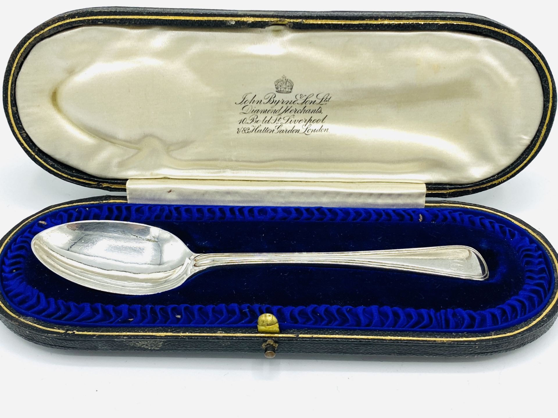 Boxed set of six silver grapefruit spoons, Sheffield 1937, and a boxed silver spoon, London 1907 - Image 3 of 7