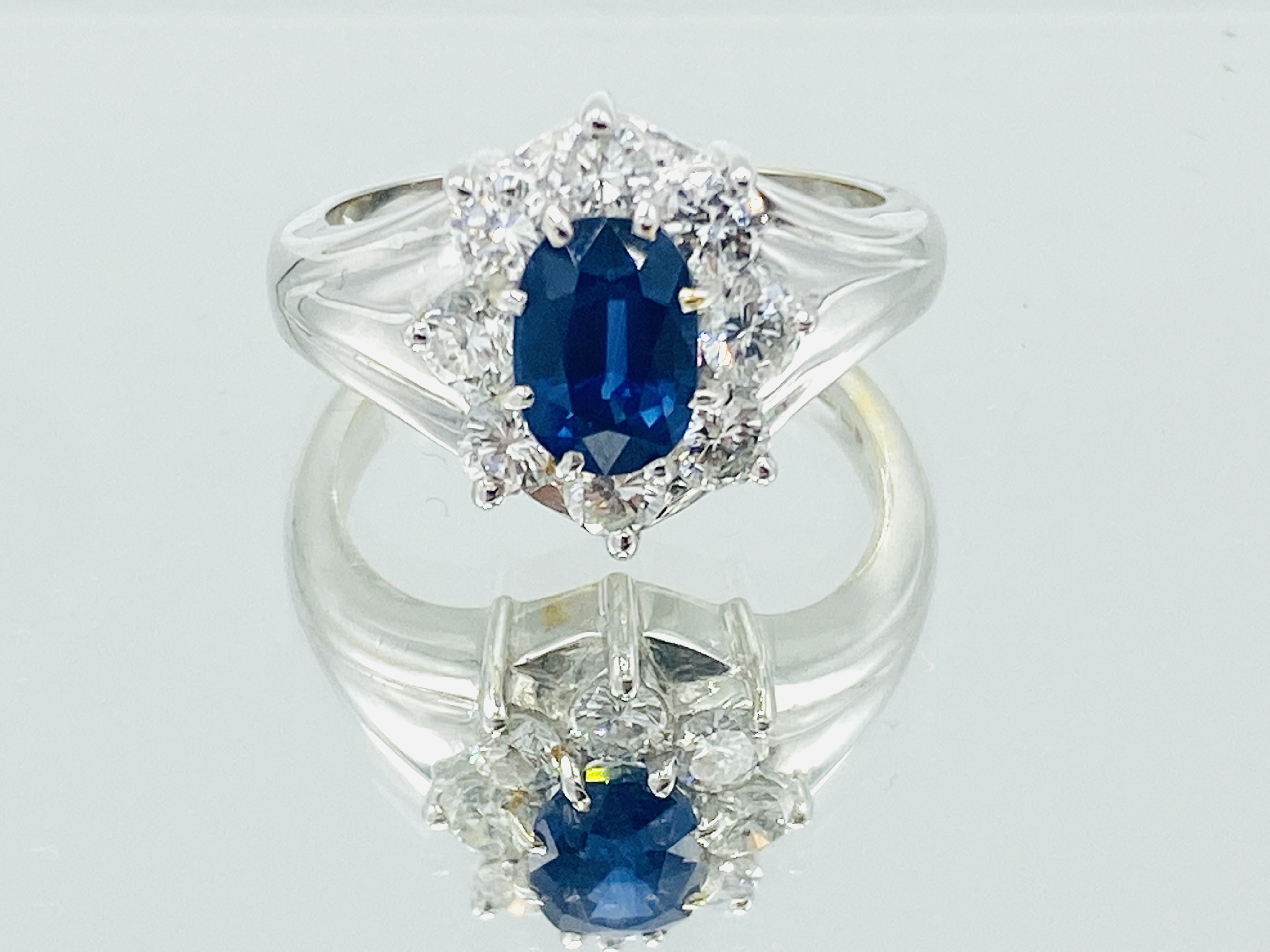 18ct gold, sapphire and diamond ring