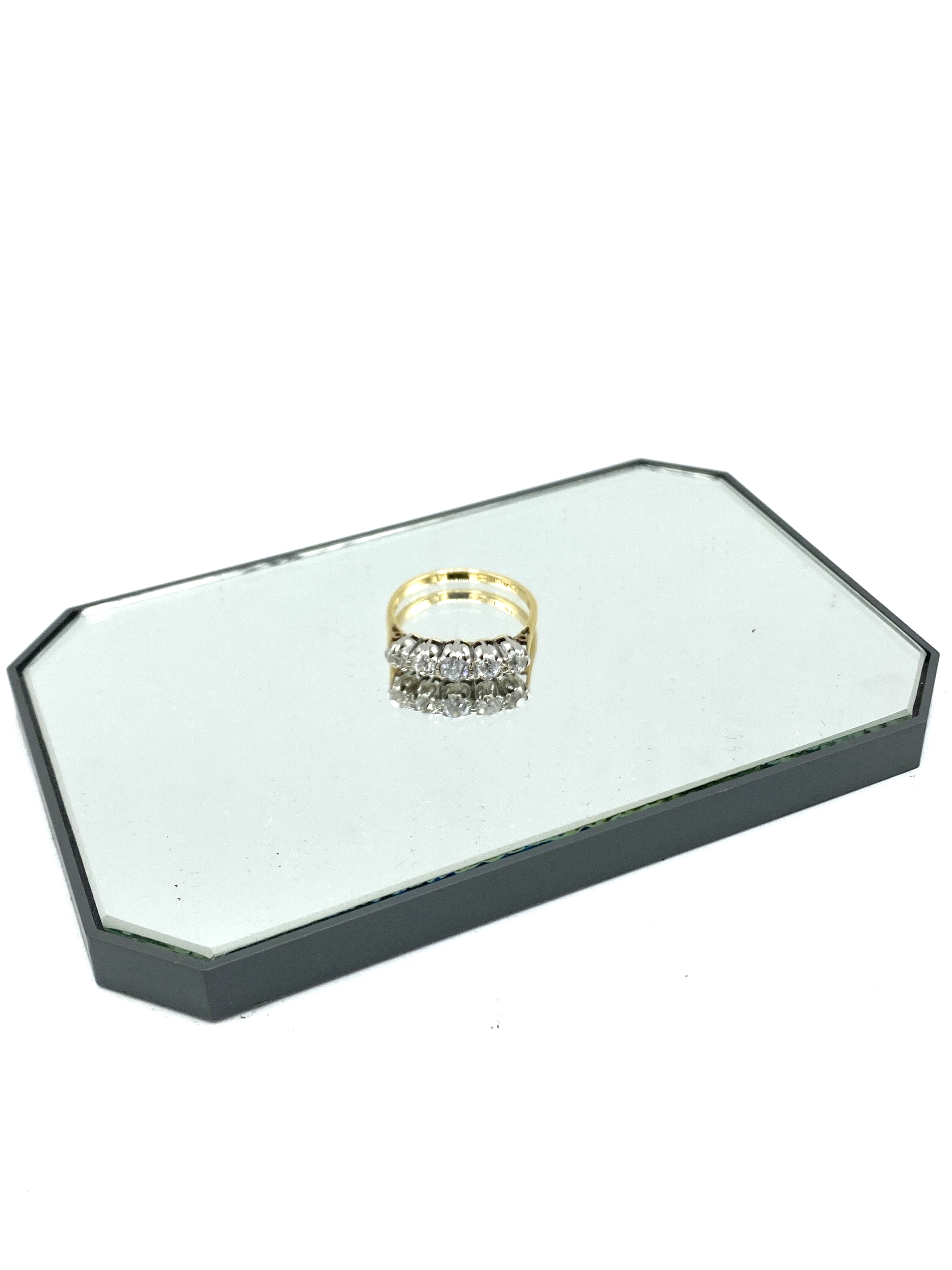 18ct gold and platinum five diamond ring - Image 2 of 4