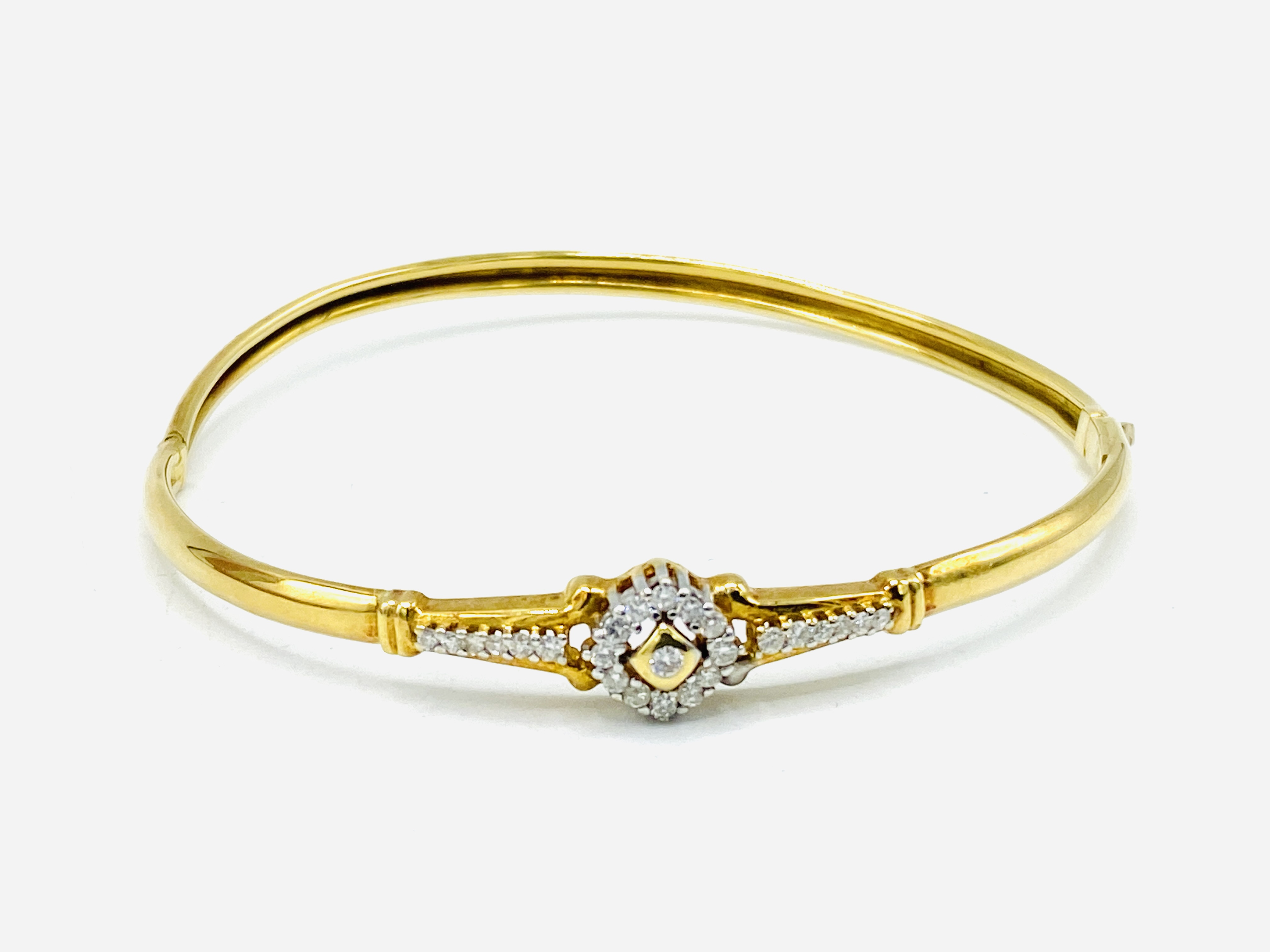 18ct gold and diamond bracelet - Image 4 of 4