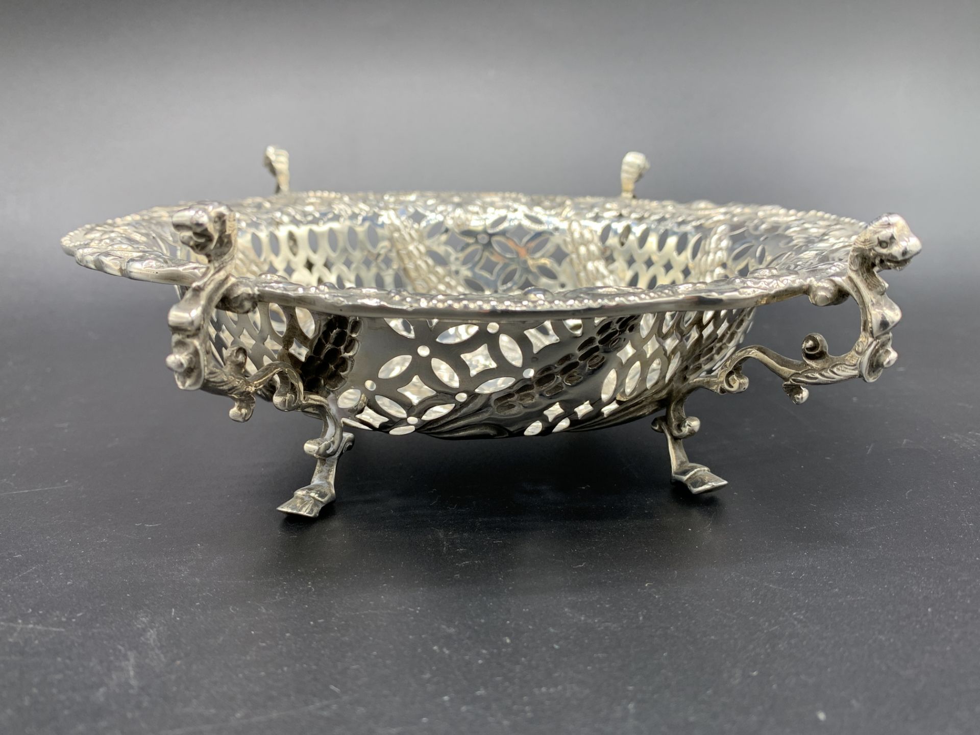 Victorian silver basket, 1892 - Image 4 of 4