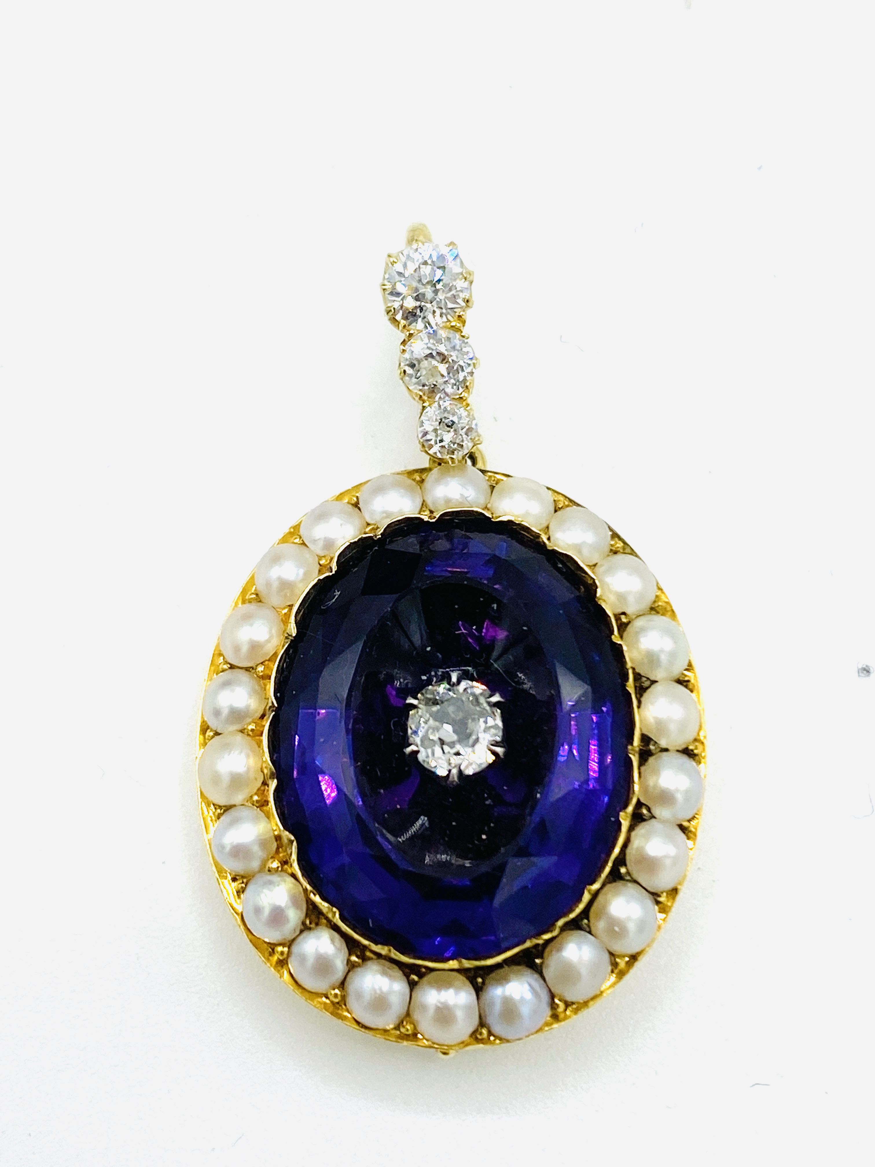 Victorian gold, amethyst and diamond pendant and earring set - Image 2 of 10