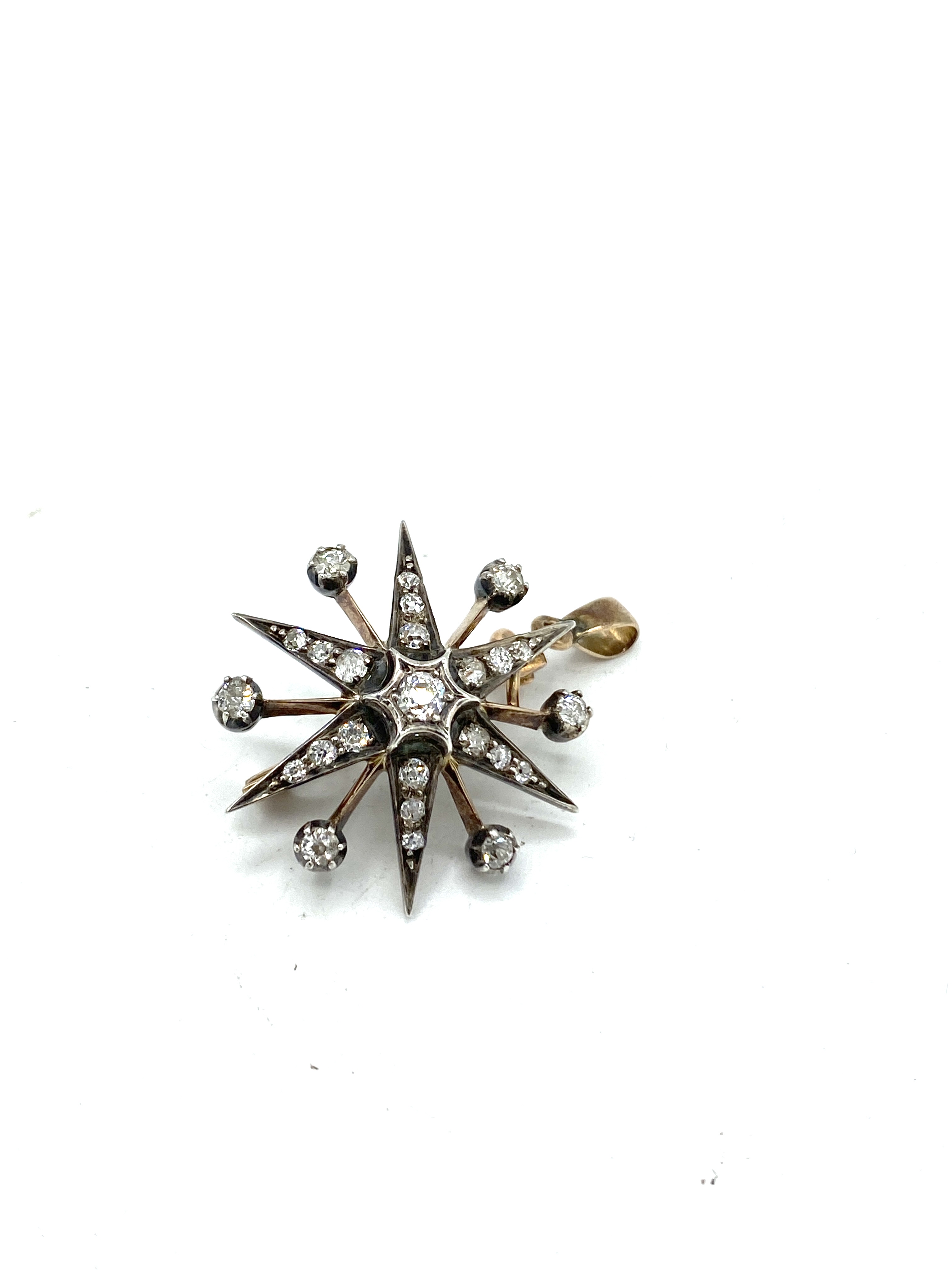 Gold and platinum diamond set star shaped pendant cum brooch - Image 2 of 3