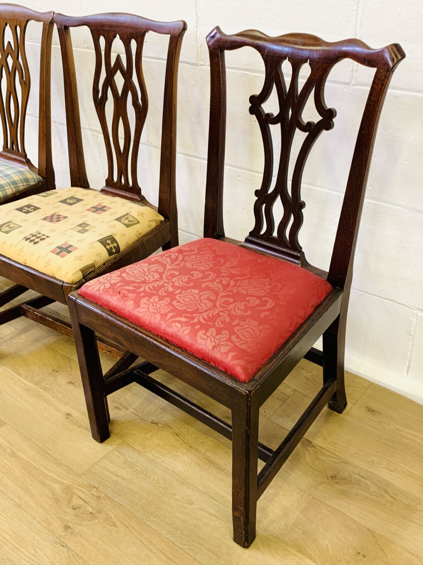 Three mahogany dining chairs - Image 2 of 6