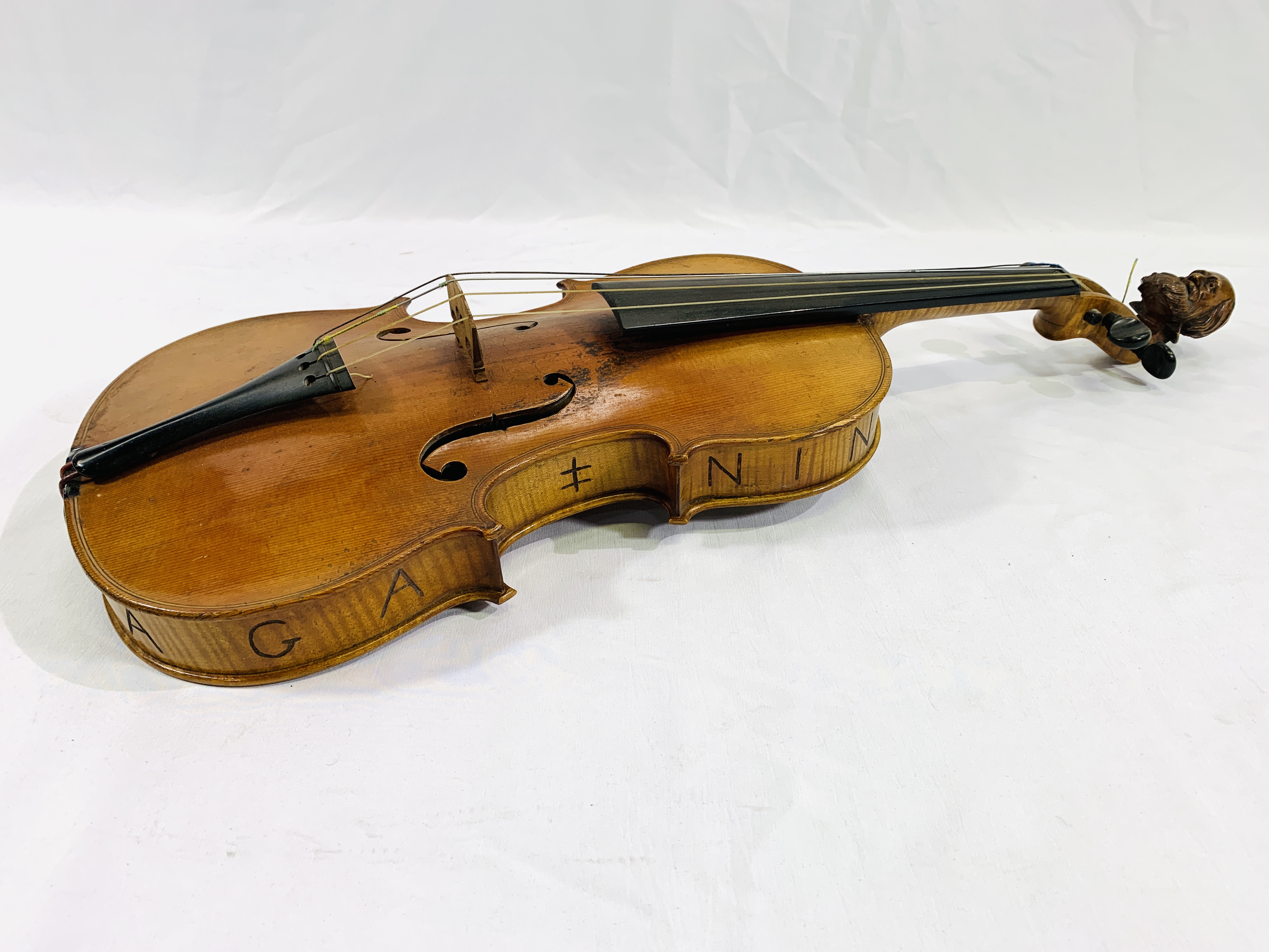 A violin with label, Petit Jean Aine - Image 5 of 5