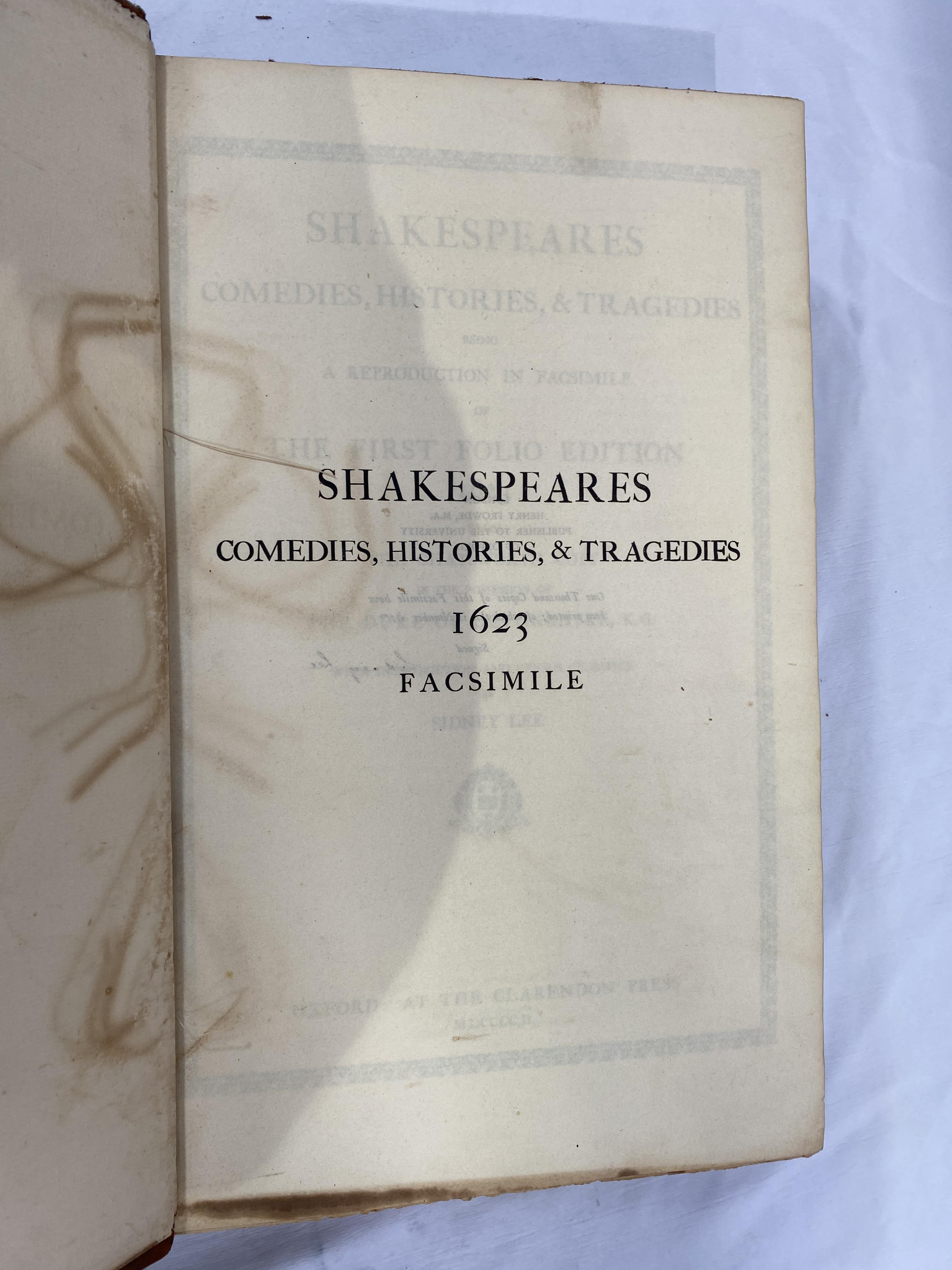 Limited Edition facsimile copy of 'Shakespeare's 1st folio edition 1623' - Image 3 of 6