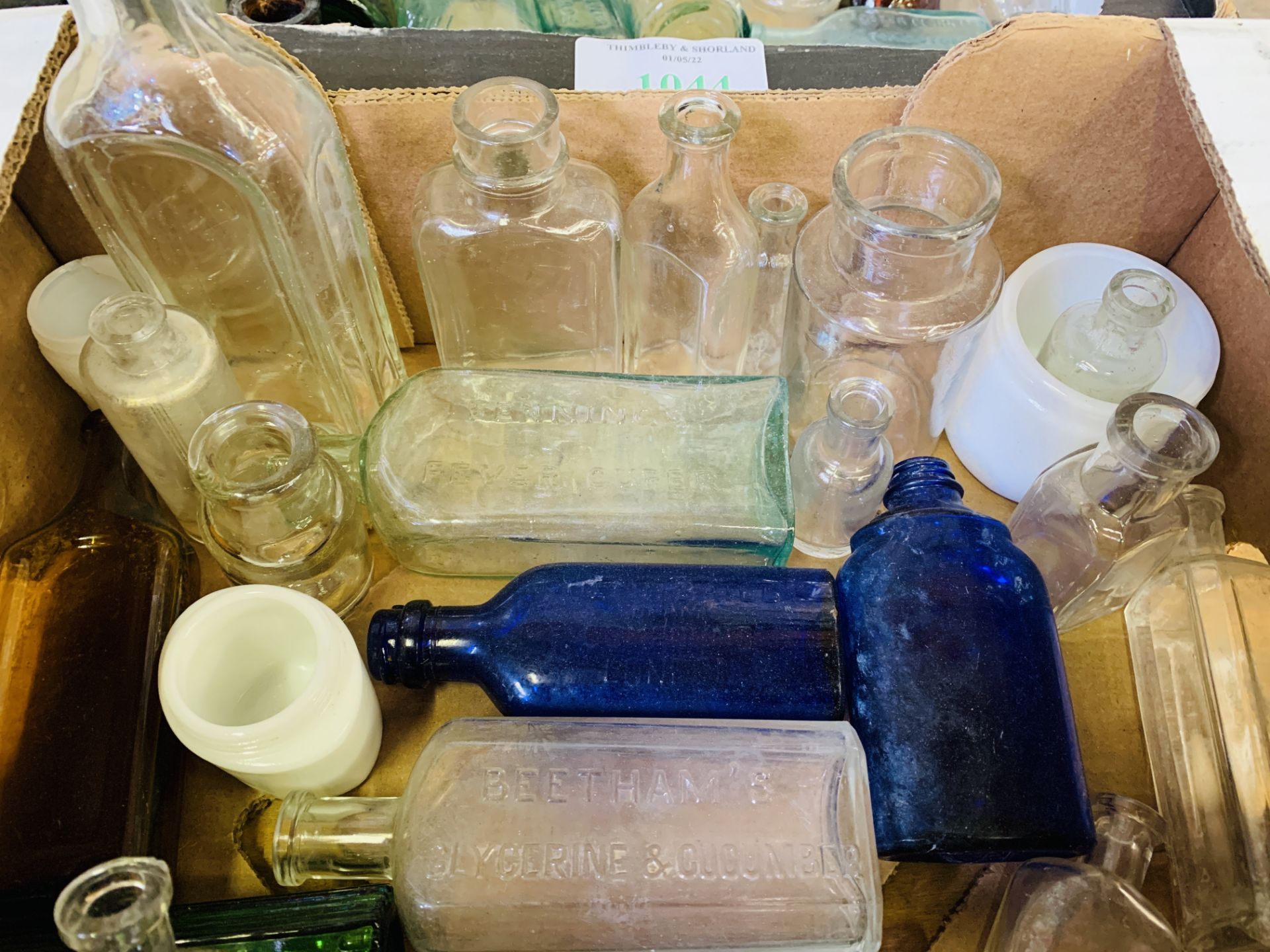 25 Victorian and Edwardian chemists bottles