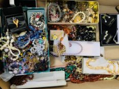 A quantity of costume jewellery