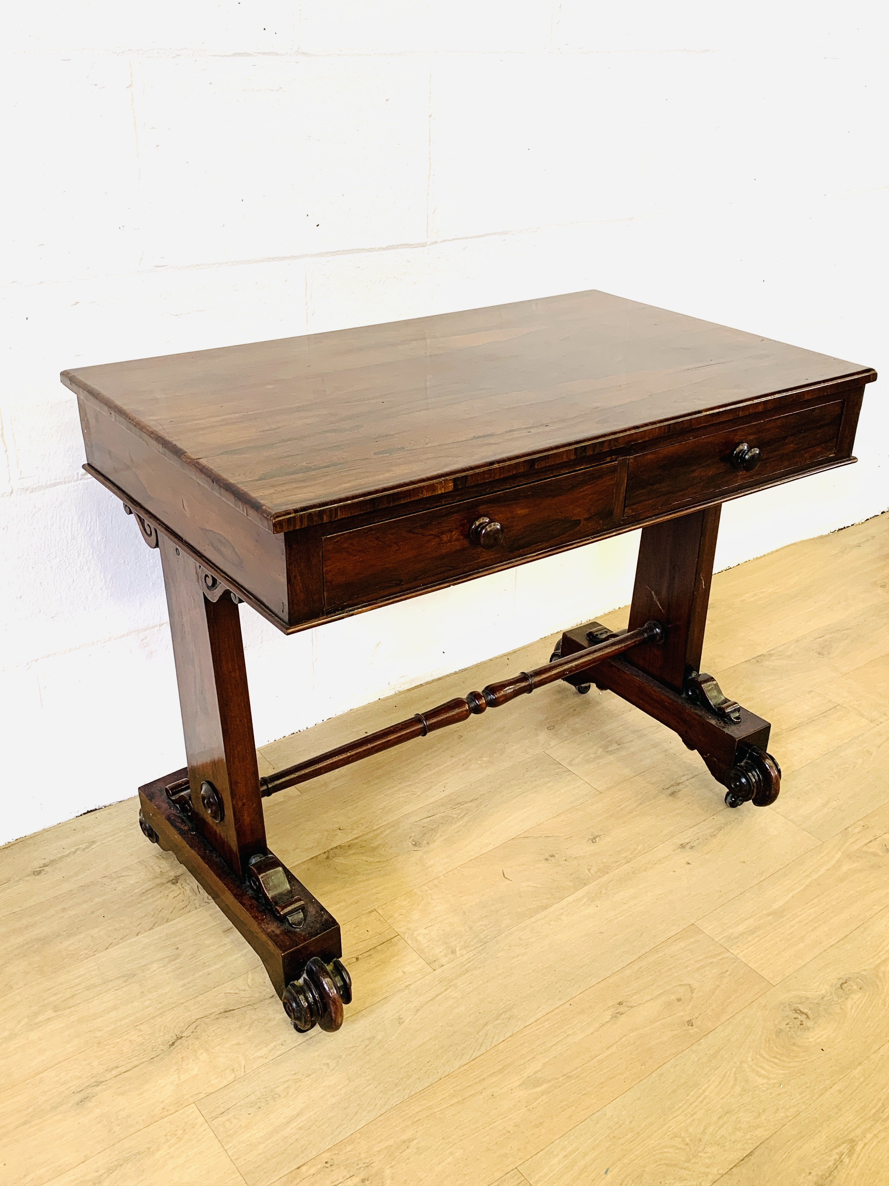 Mahogany occasional table - Image 4 of 6