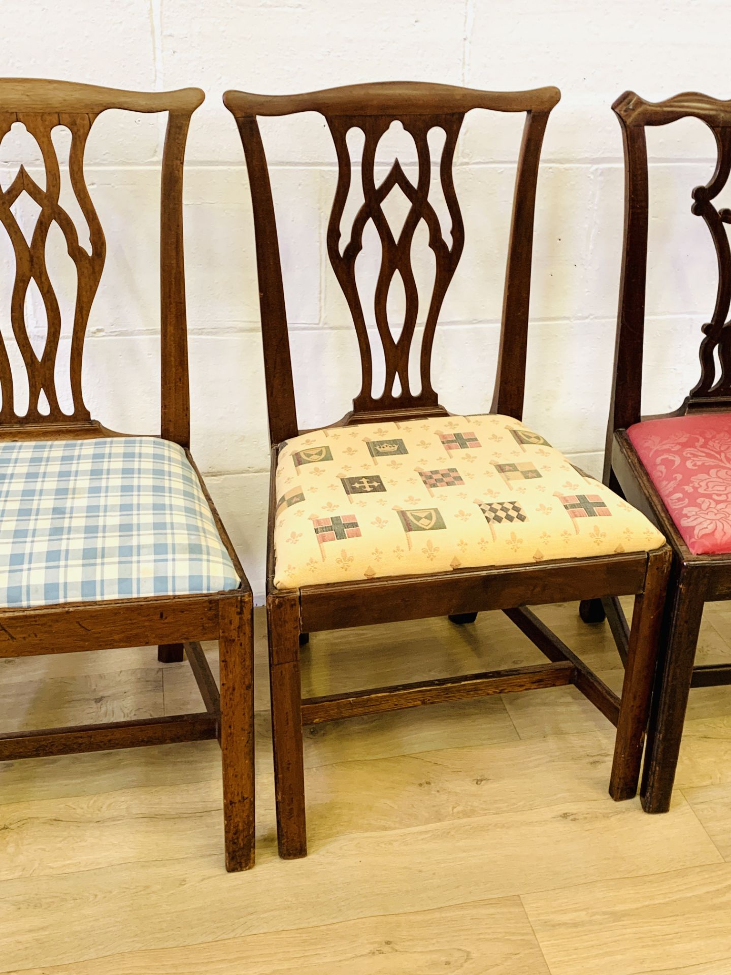 Three mahogany dining chairs - Image 5 of 6