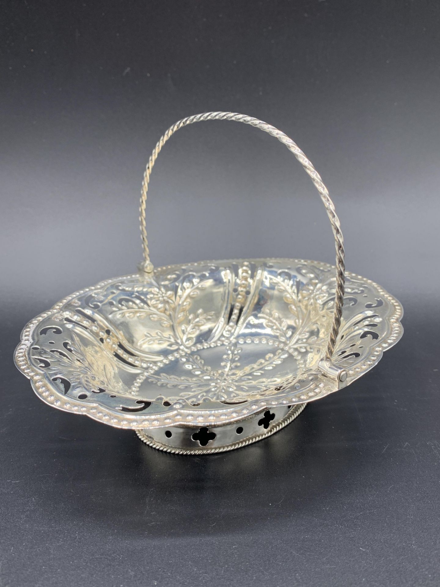 George III silver fruit basket 1769 - Image 3 of 4