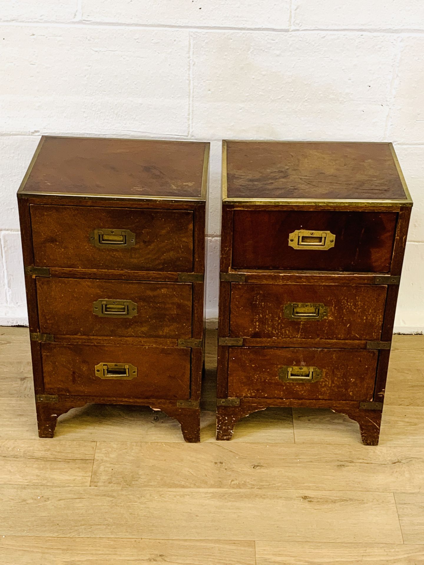 Pair of bedside cabinets - Image 2 of 5