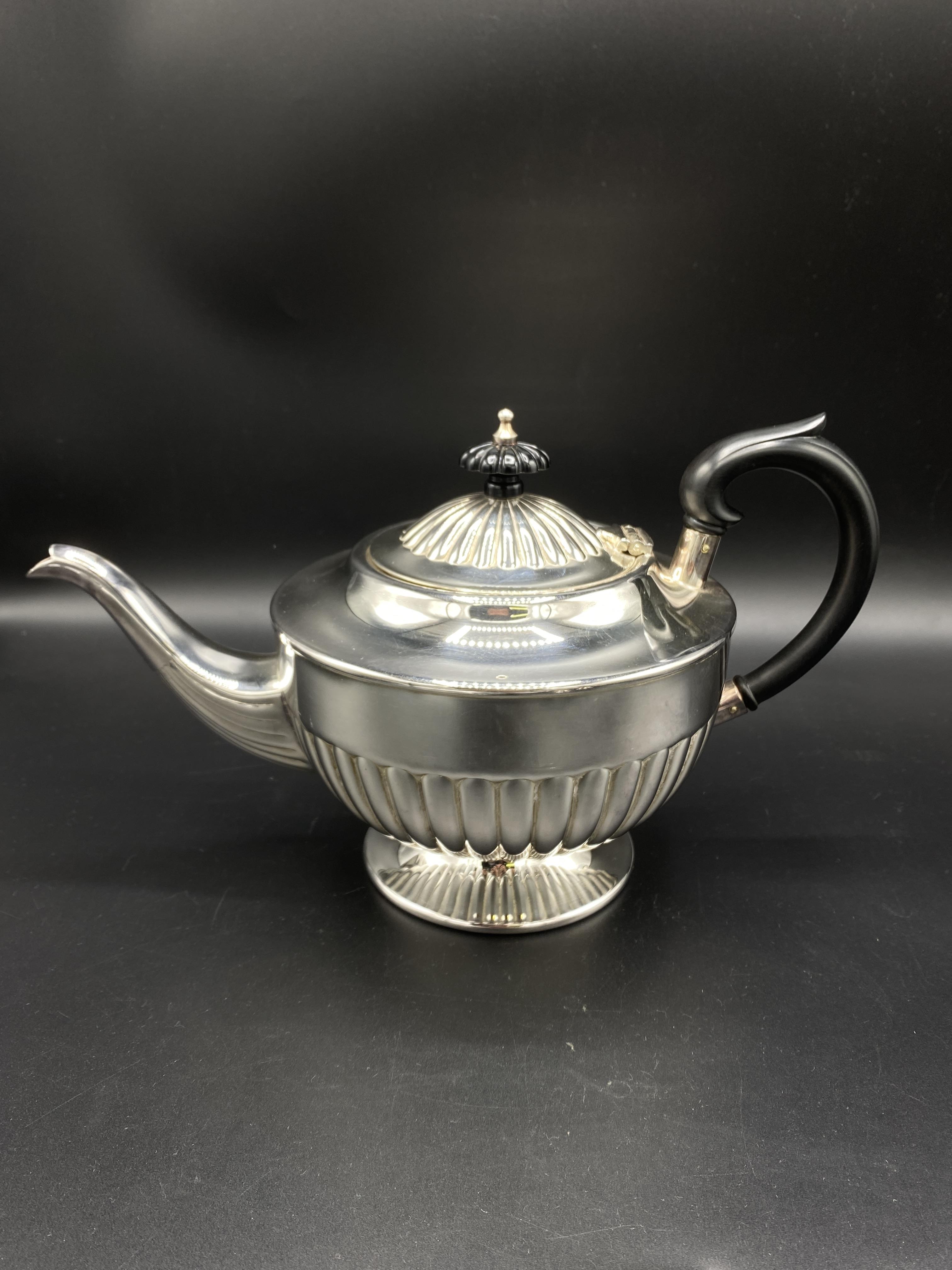 Mappin & Webb silver plate tea and coffee set - Image 6 of 11