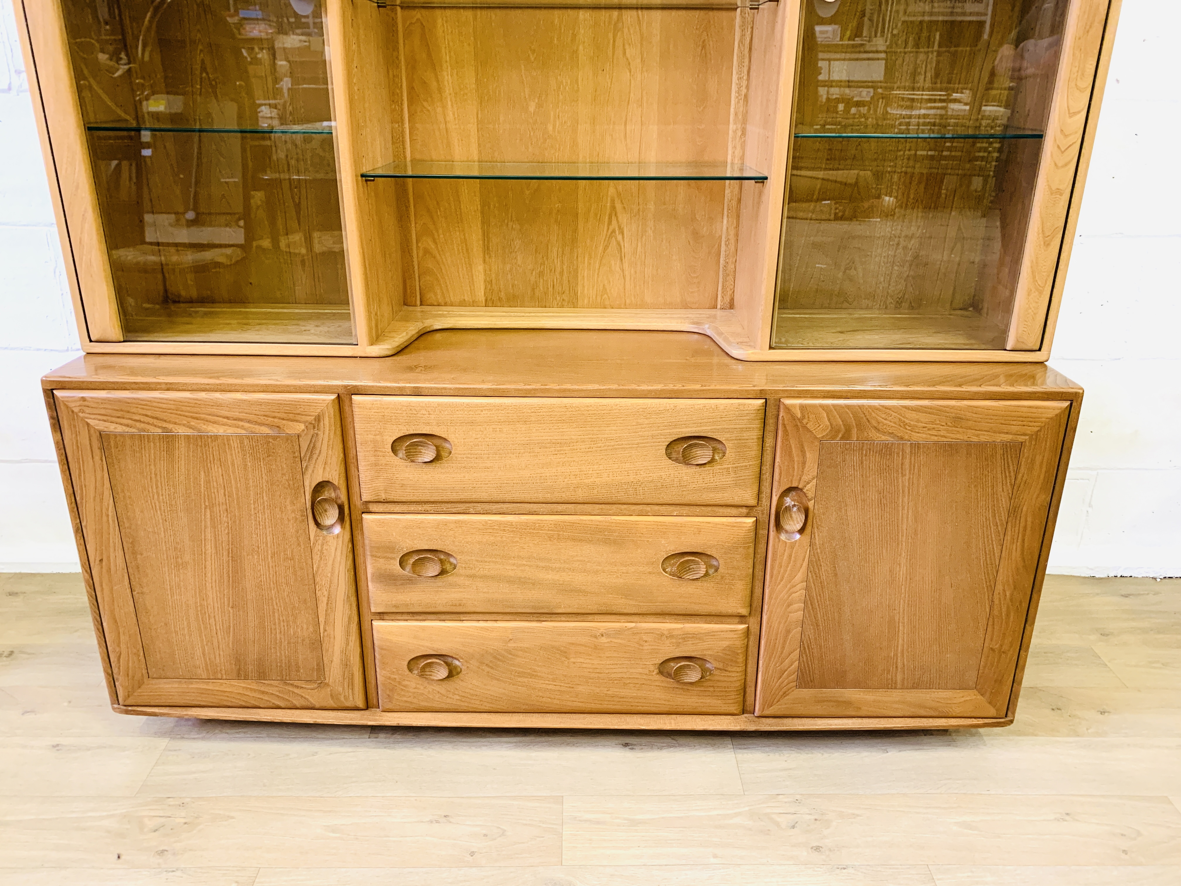 Ercol sideboard - Image 4 of 6