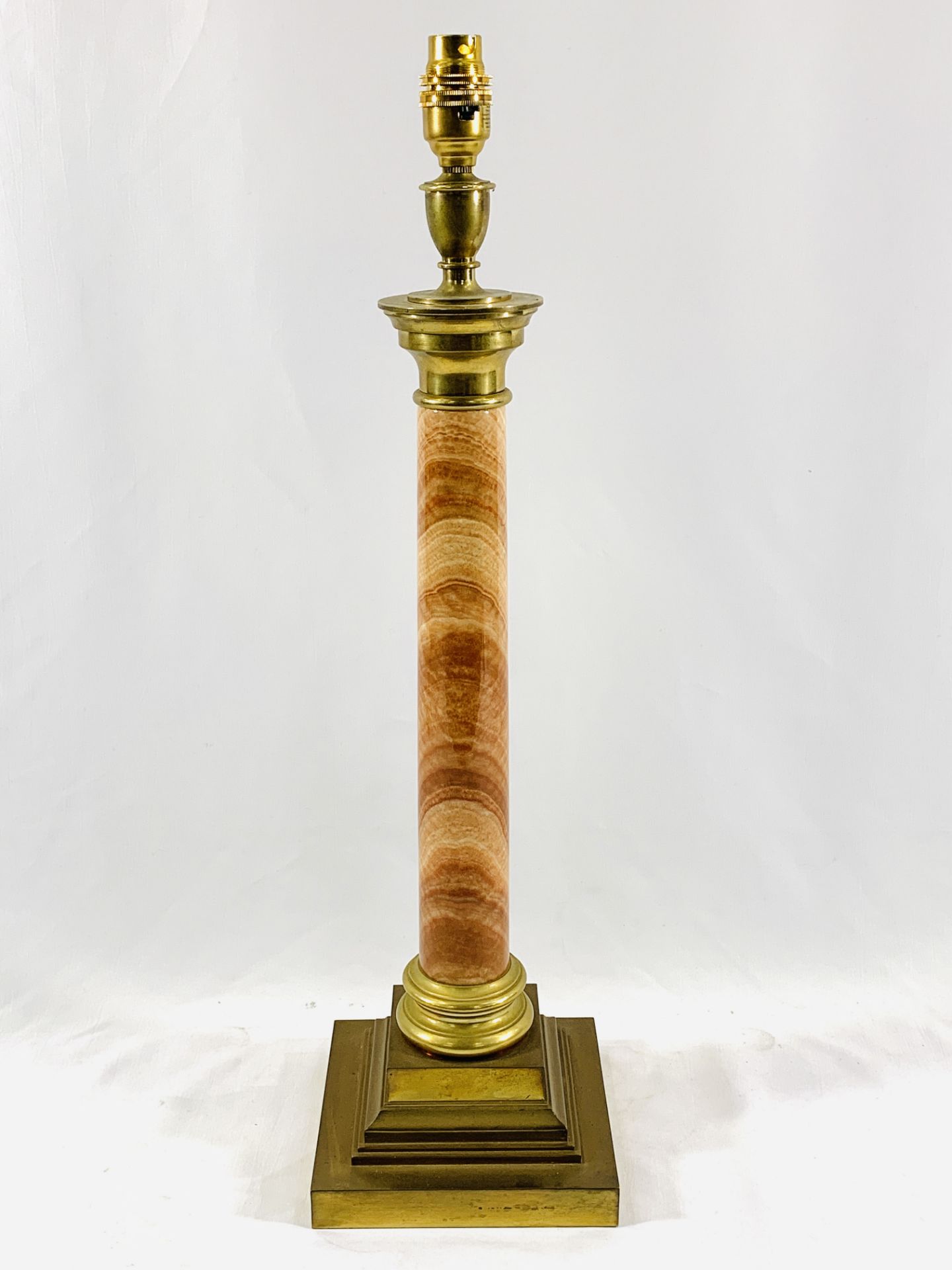 Marble column table lamp - Image 3 of 4